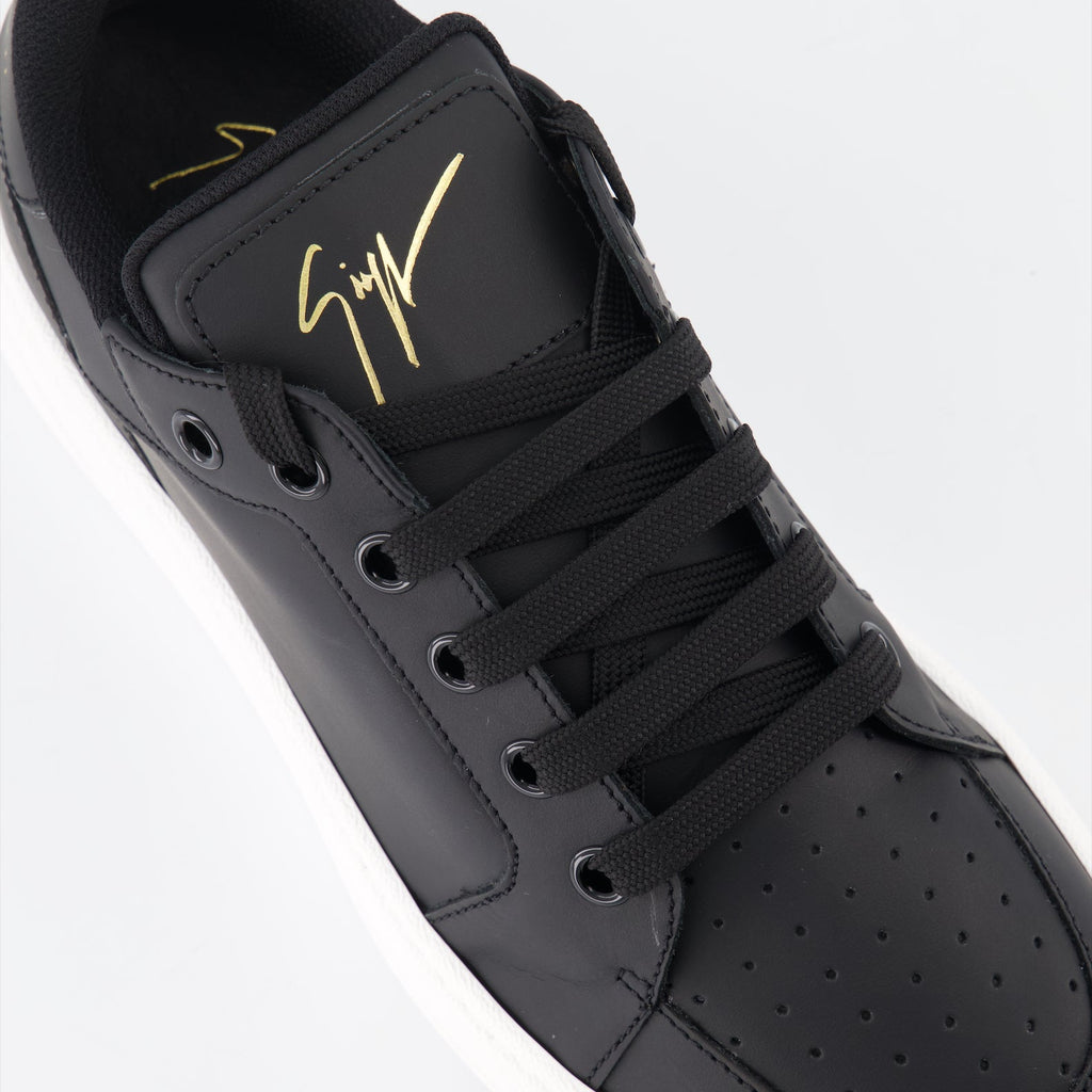 Giuseppe Zanotti, black leather sneakers, luxury men's shoes, designer footwear, GZ94 sneakers