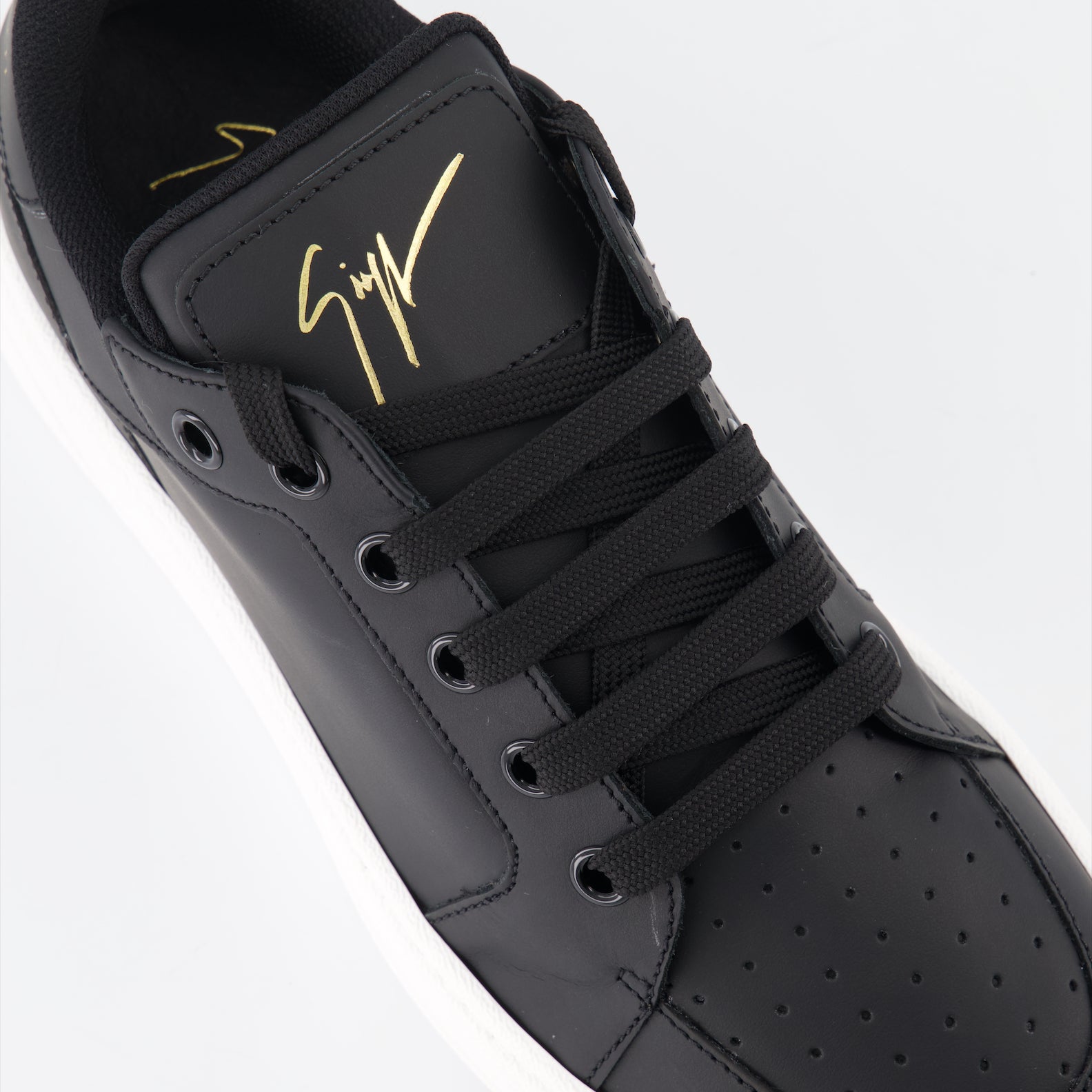 Giuseppe Zanotti, black leather sneakers, luxury men's shoes, designer footwear, GZ94 sneakers