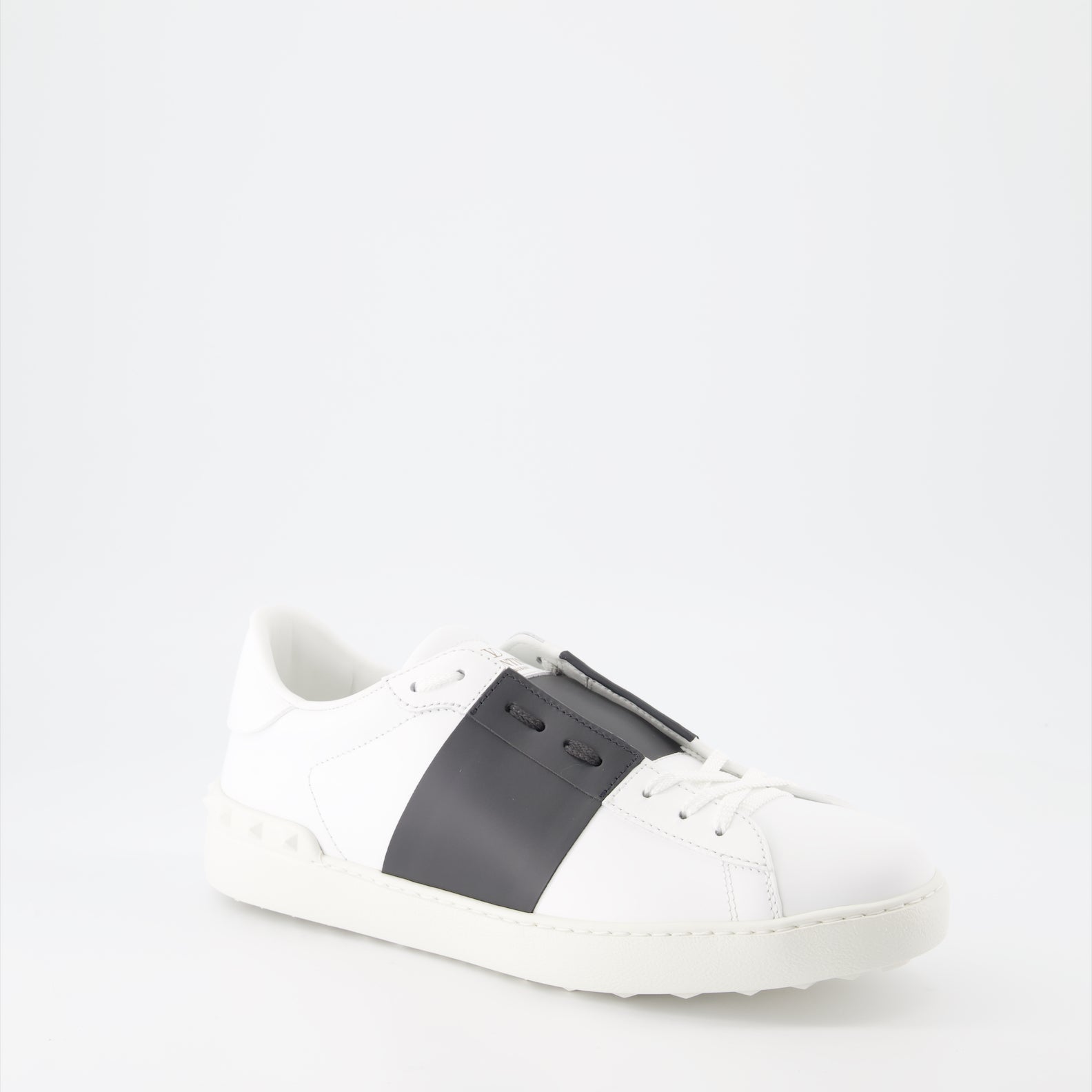 Valentino Garavani sneakers, luxury men's footwear, white-grey sneakers, designer sneakers, Valentino shoes