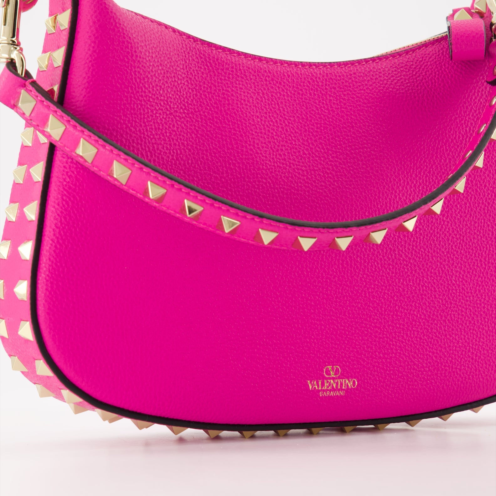 Valentino Garavani, Pink Hobo Bag, Luxury Women's Bag, Designer Handbag, Elegant Accessories