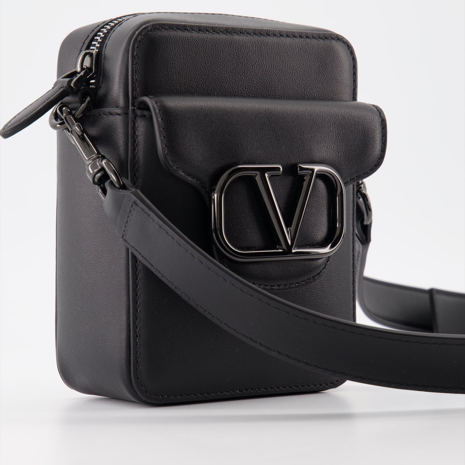 Valentino Garavani, Locò Noir Bag, luxury women's bags, designer accessories, black leather bag