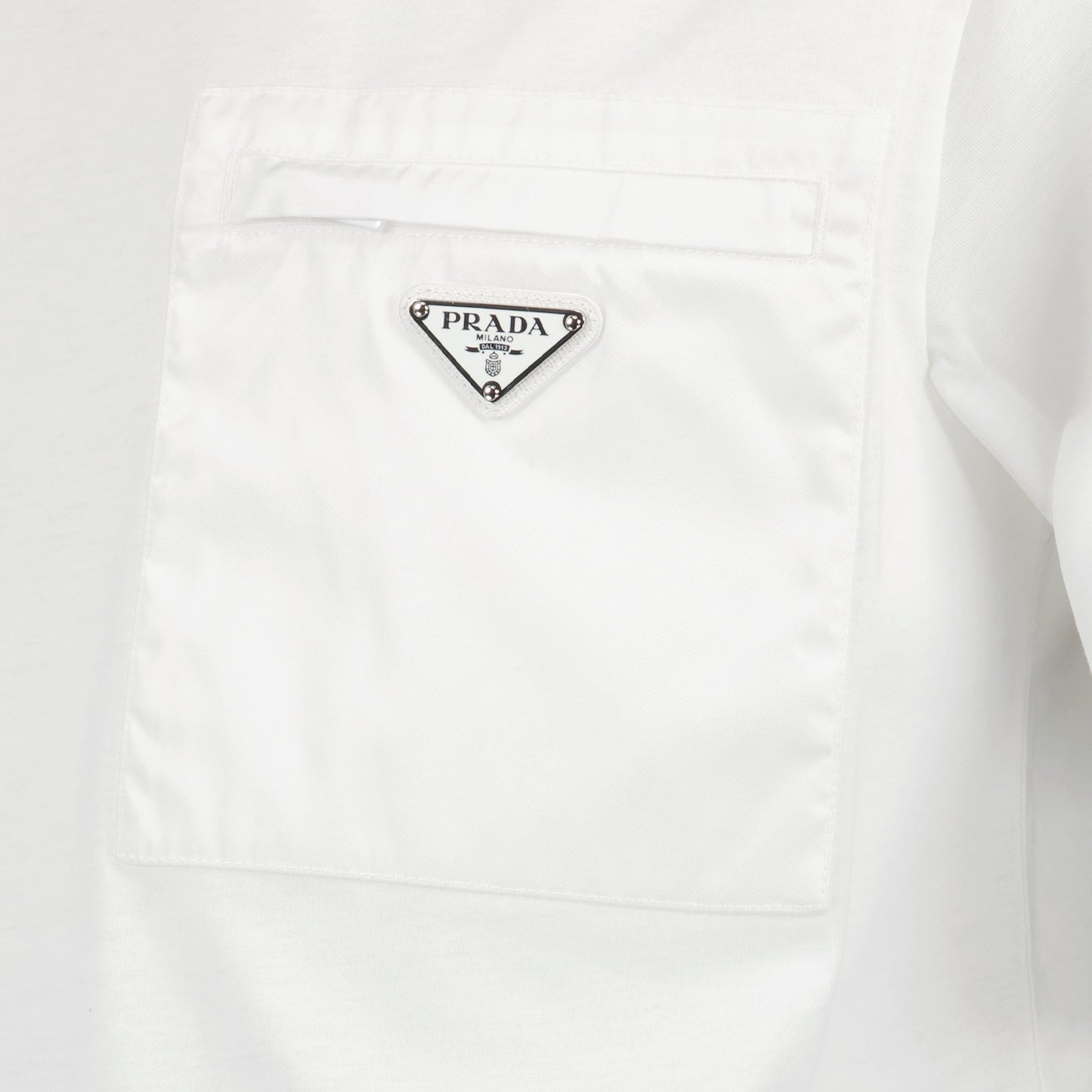 T-shirt, Triangle Logo, Prada, Zip Pocket, White T-Shirt