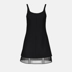 Image d'une robe noire en laine courte de Prada pour femmes - Saison Printemps-Été 2024 - Vue de face