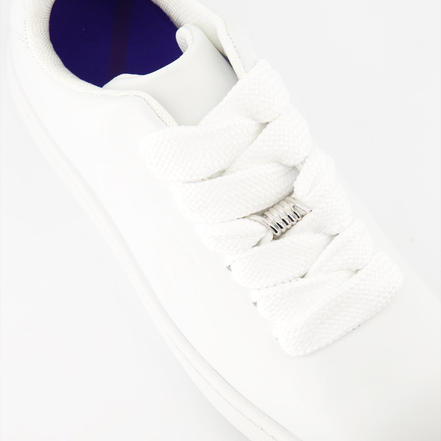 White leather sneakers, Burberry EKD, luxury footwear, stylish sneakers, elegant leather sneakers