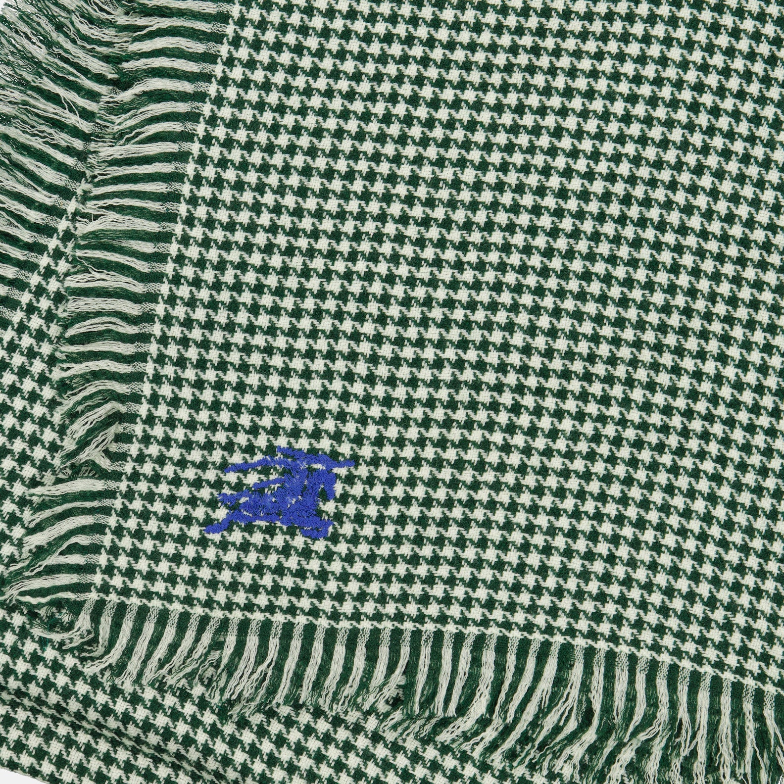 Houndstooth scarf, EKD pattern, Burberry, luxury accessory, high-quality scarf