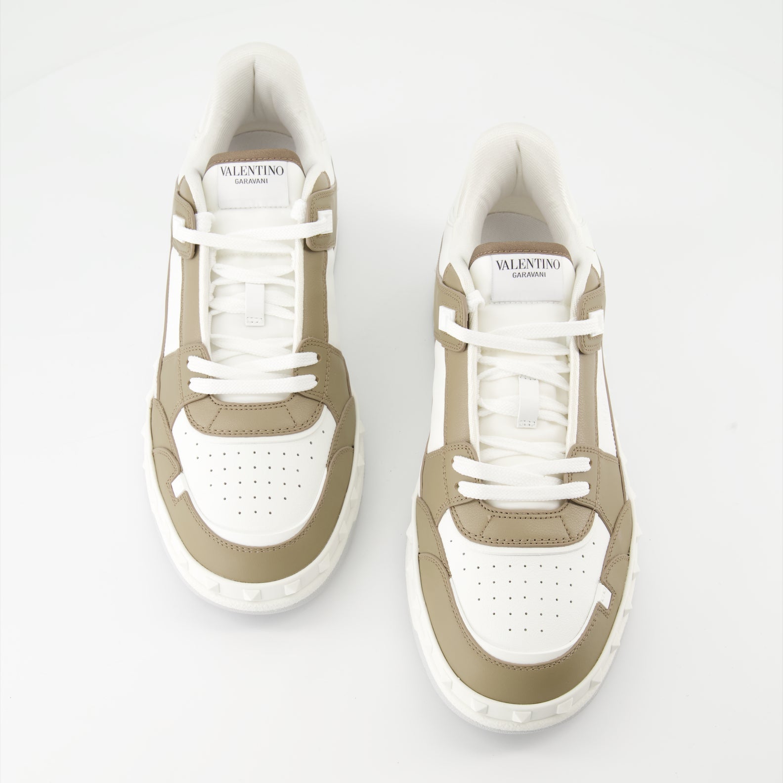 Valentino Garavani, designer sneakers, luxury footwear, leather sneakers, Freedots sneakers