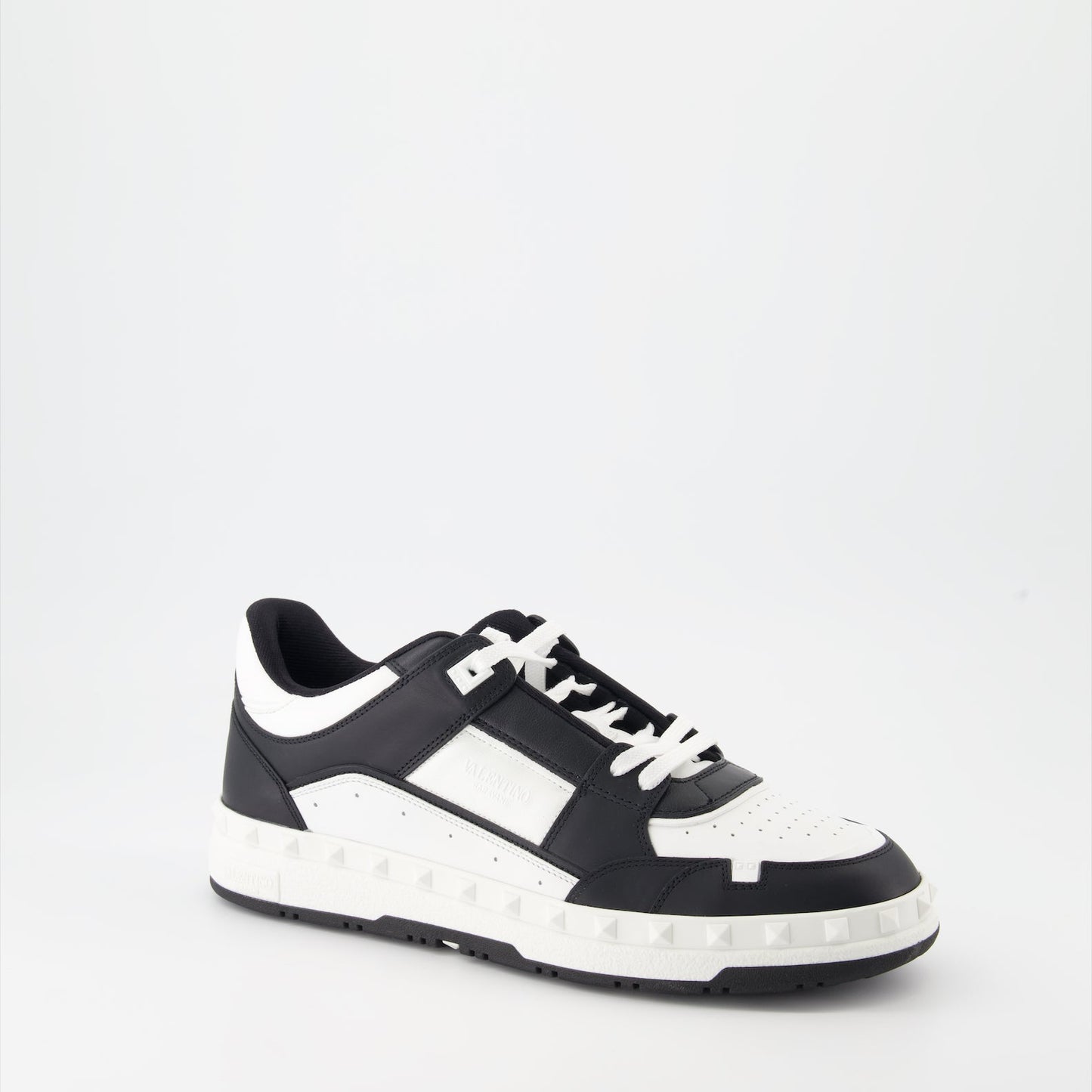 Valentino Garavani, leather sneakers, luxury sneakers, black and white sneakers, luxury footwear