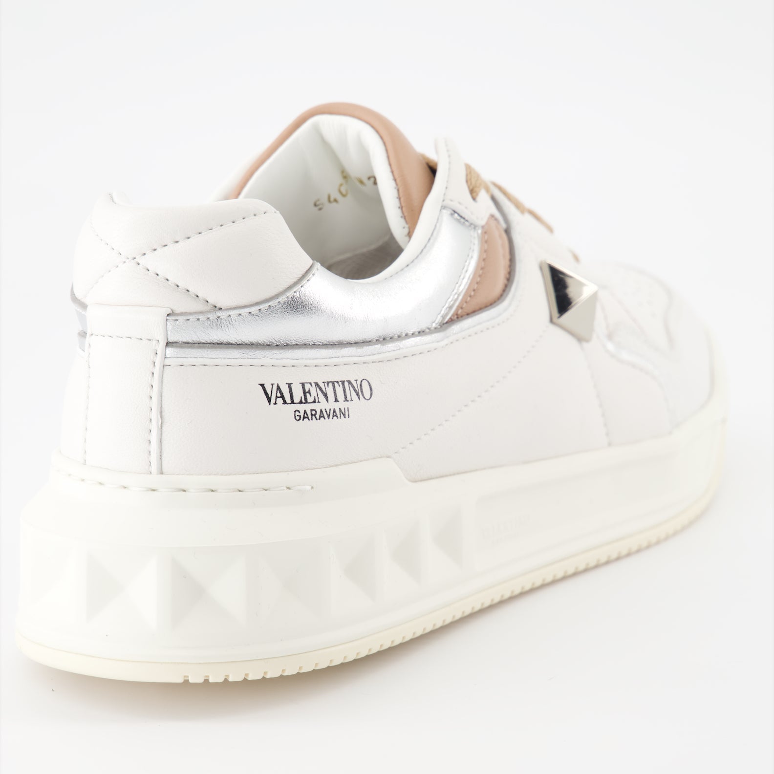 Valentino Garavani, One Stud Sneakers, luxury sneakers, bicolor sneakers, high-end footwear