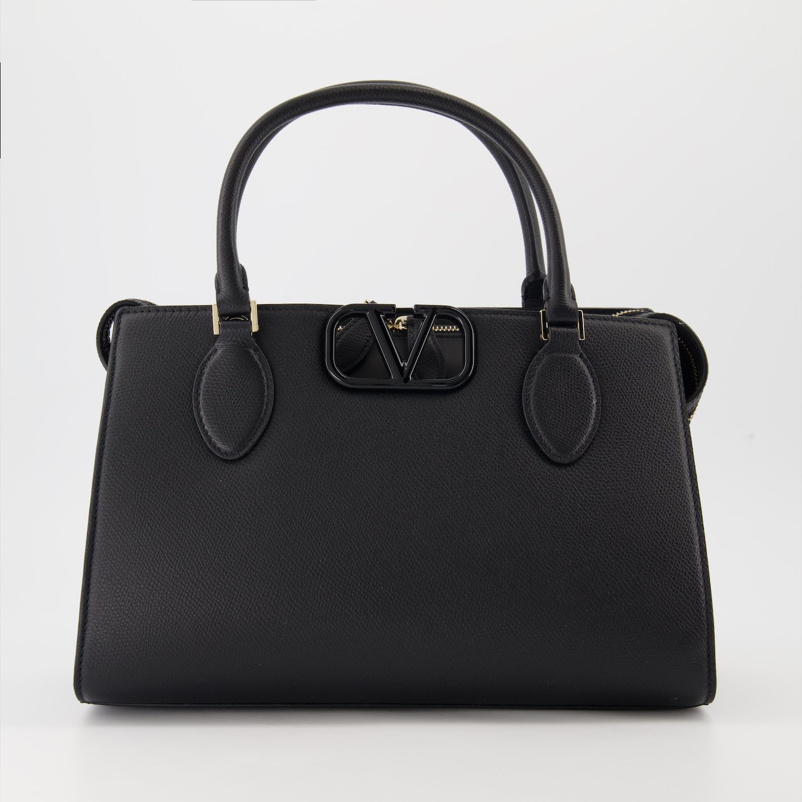 VLogo handbag, Valentino Garavani, luxury leather bag, designer handbag, luxury accessories