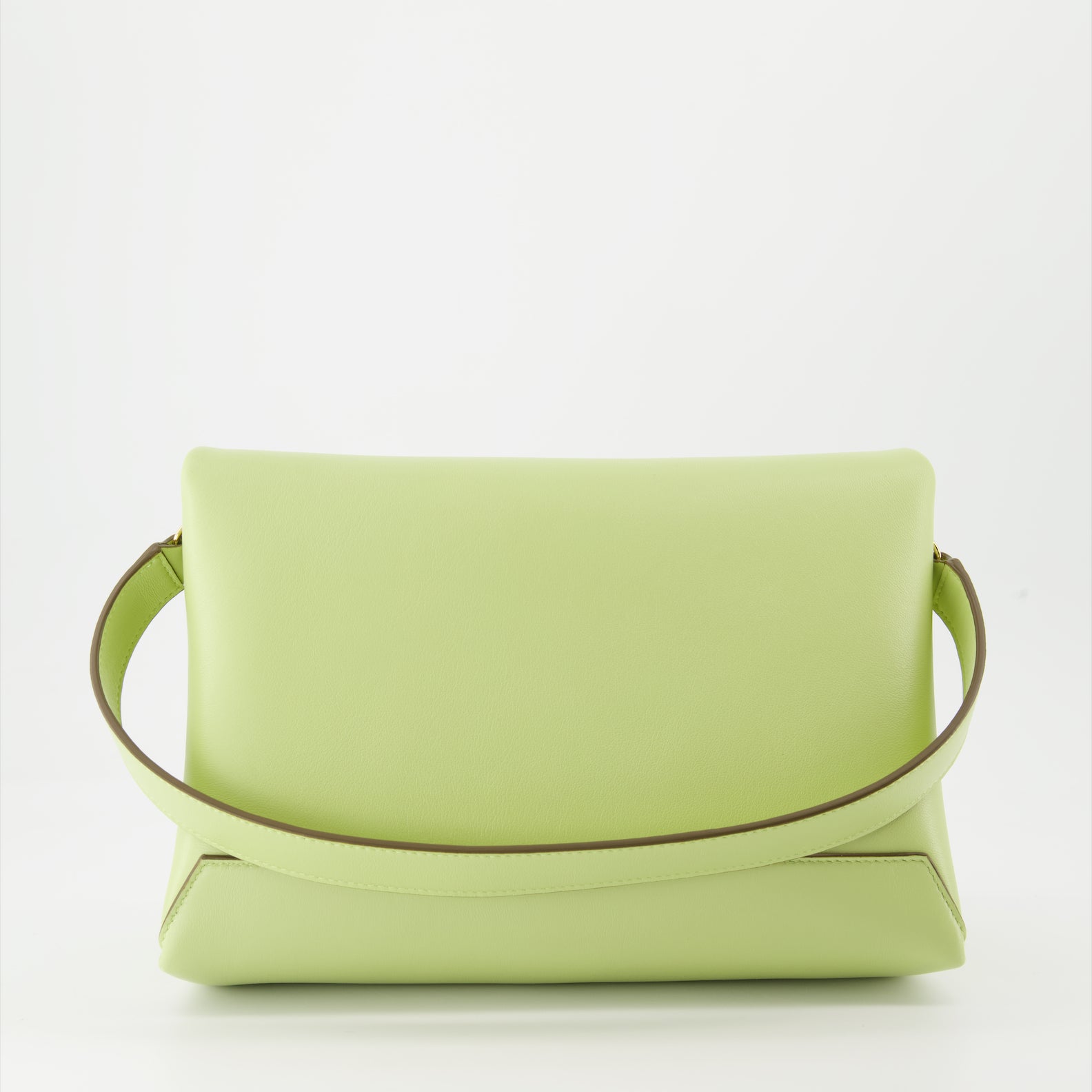 Victoria Beckham, green leather pochette, chain strap bag, luxury accessory, designer handbag