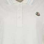 Immagine della polo bianca classica con logo di Moncler per donne - Stagione primavera-estate 2024 - Vista dettagliata 5