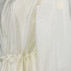 Imagem da jaqueta de nylon branca da Moncler para mulheres - Temporada Primavera-Verão 2024 - Detalhe Vista 5