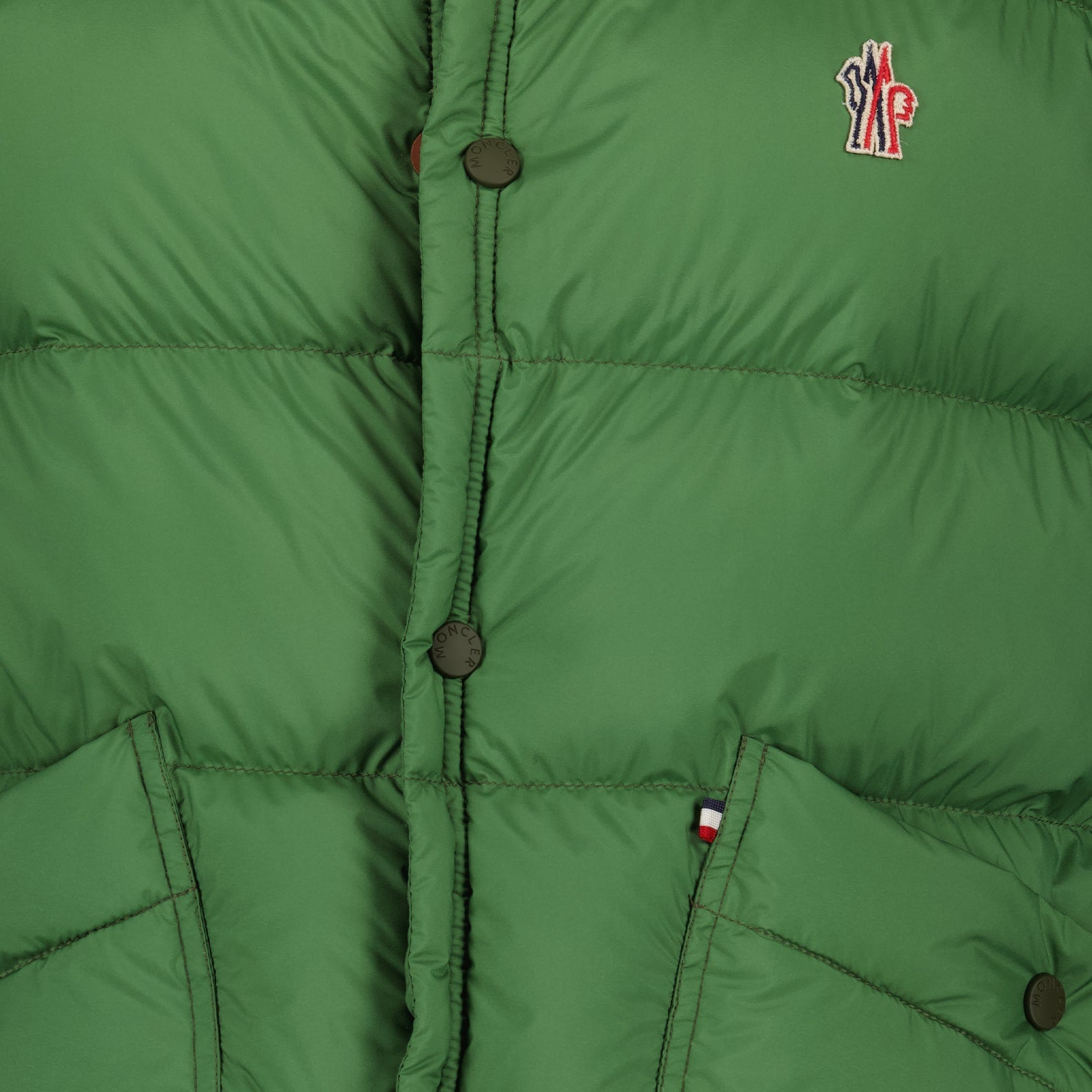 Imagen del chaleco sin mangas de nylon Veny de Moncler Grenoble para hombres - Temporada Primavera-Verano 2024 - Vista de detalle 5