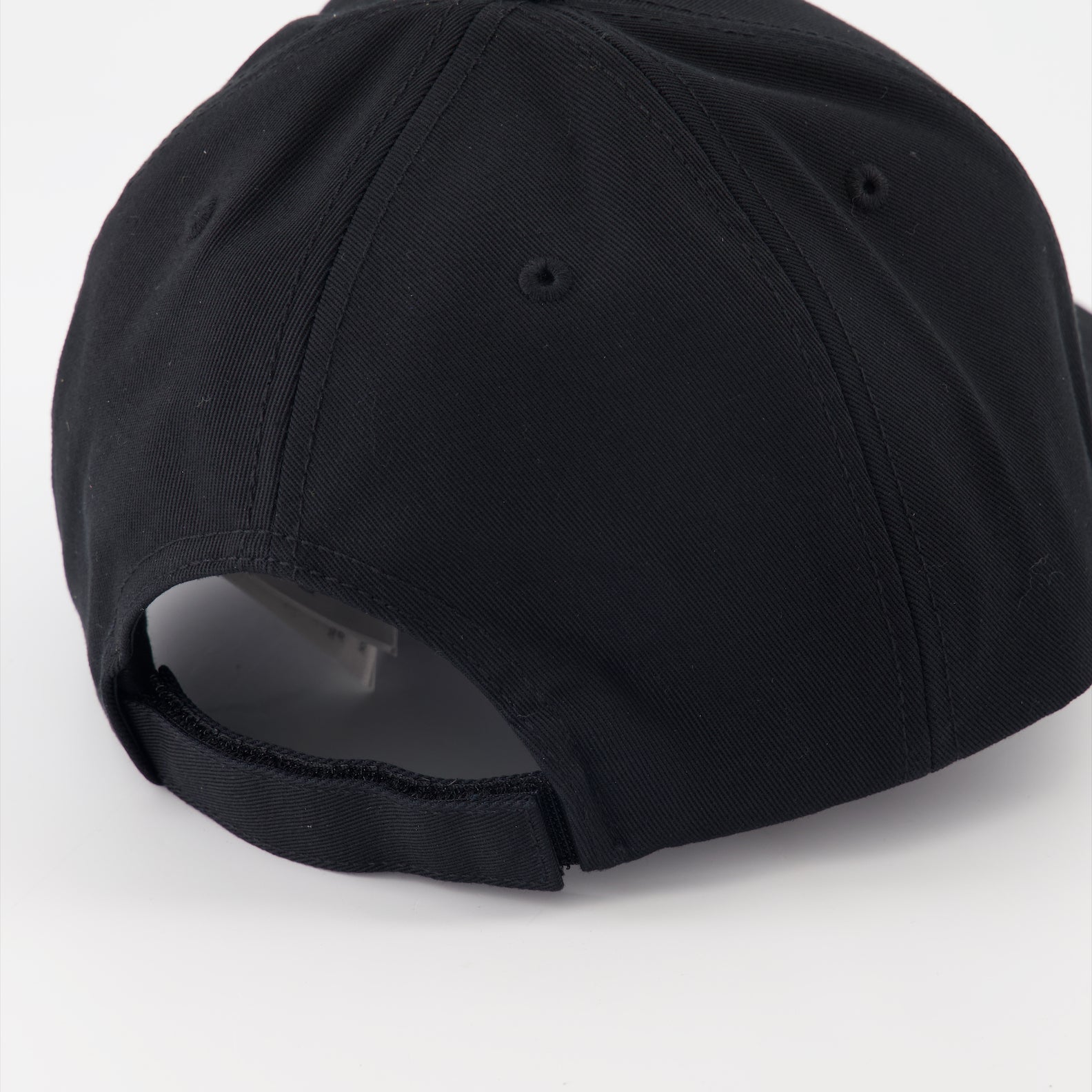 Moncler cap, black heart cap, luxury hat, designer accessory, fashion cap