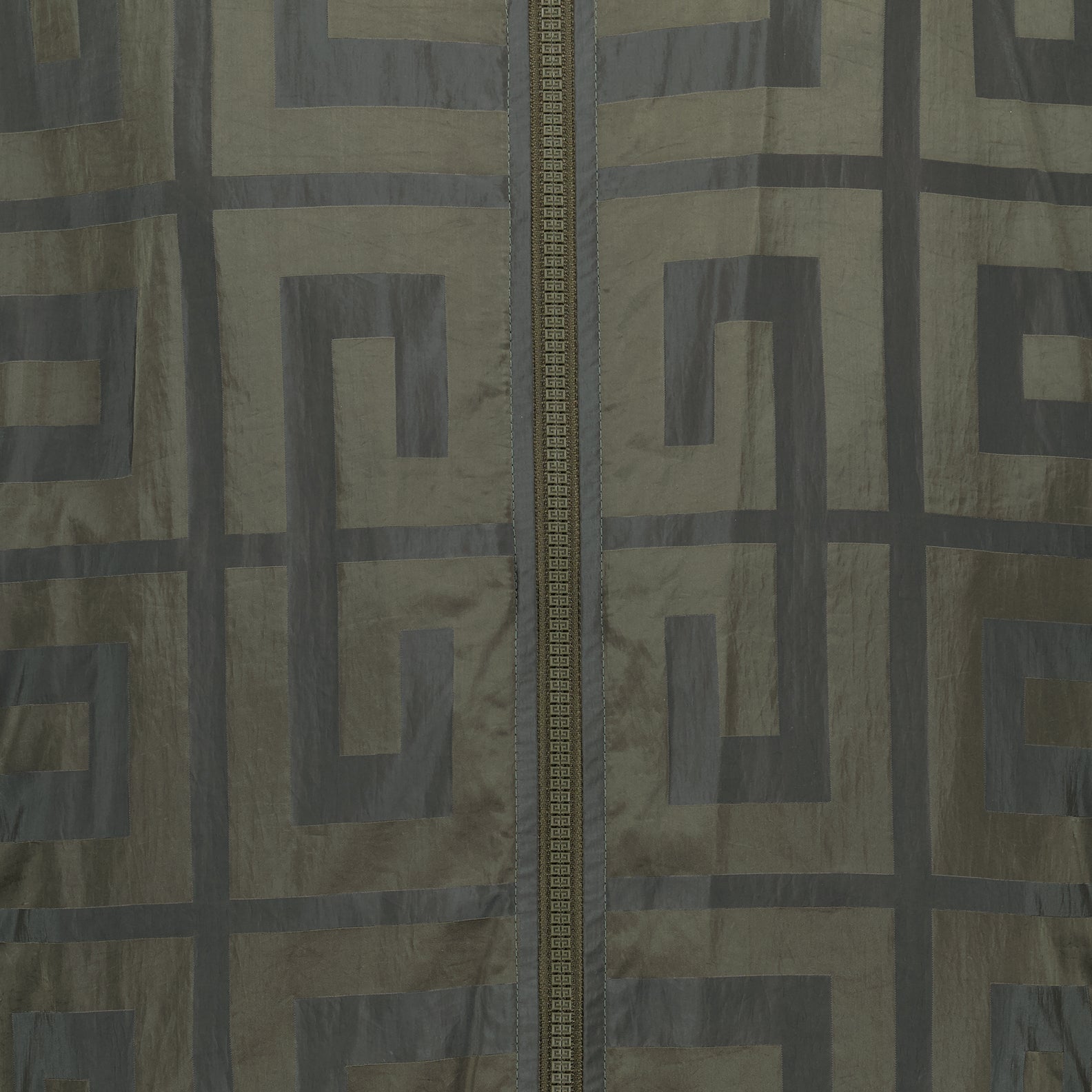 Image of Sleek 4G Print Windbreaker by Givenchy for Men - Season Spring-Summer 2024 - Detail View 5
