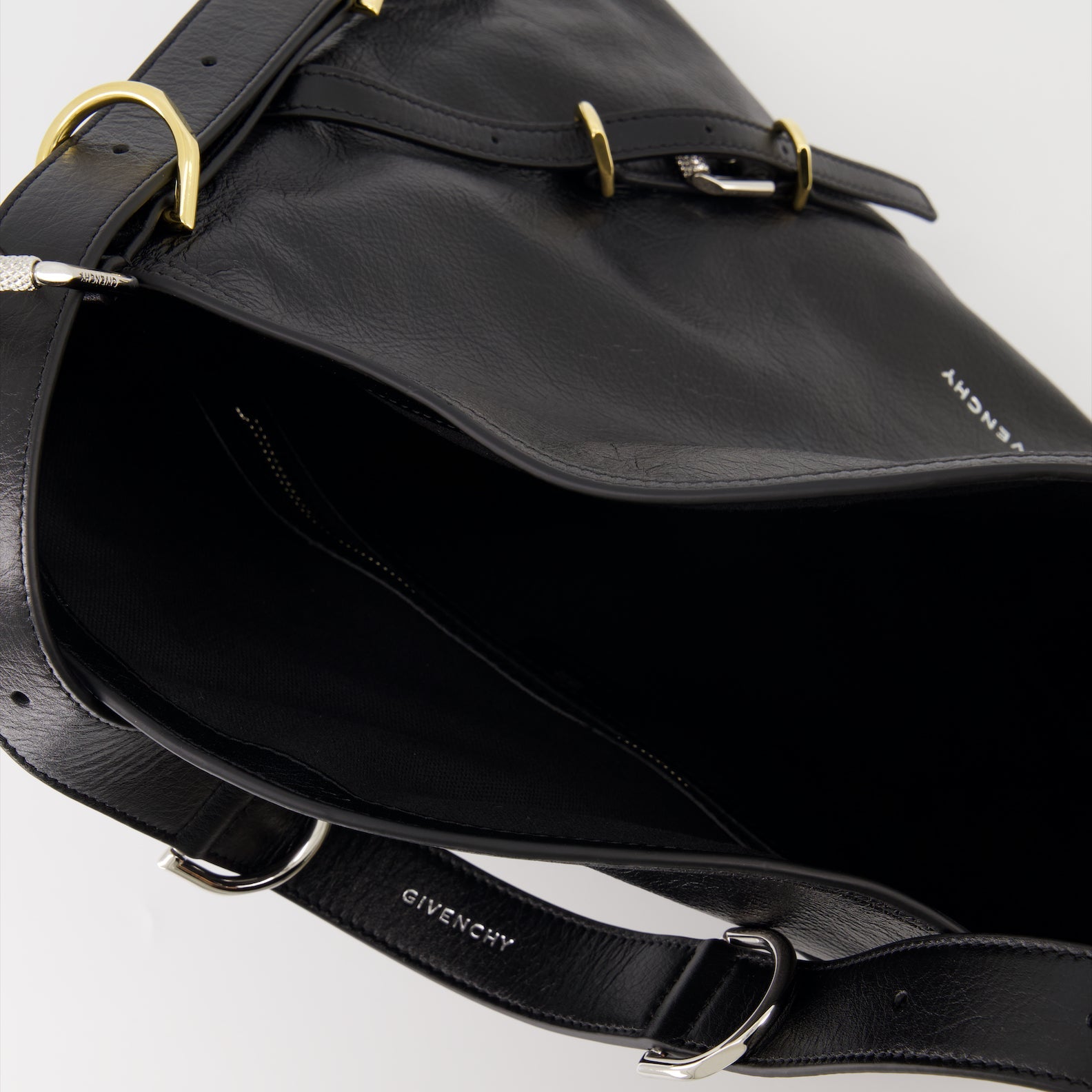 Sac Voyou, Givenchy bag, grained leather bag, luxury handbag, designer accessory