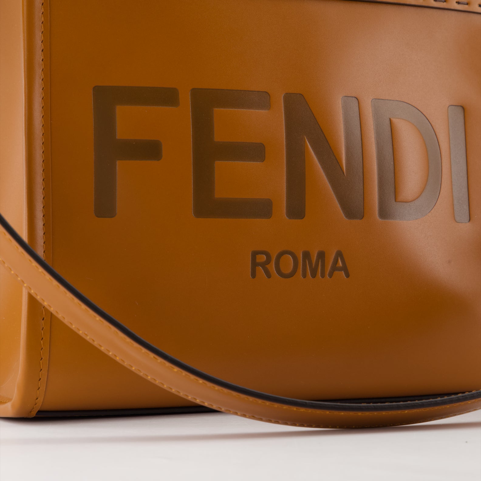 Fendi tote bag, luxury handbags, medium Sunshine tote, high-end fashion, designer leather bag