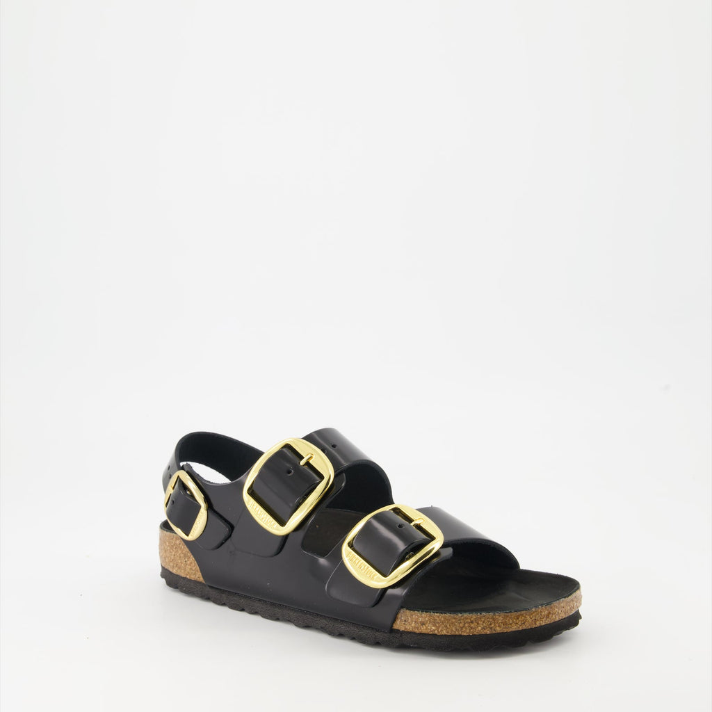 Image de sandales en cuir Milano Big Buckle de Birkenstock pour femmes - Saison Printemps-Été 2024 - Vue avant droite à trois-quarts