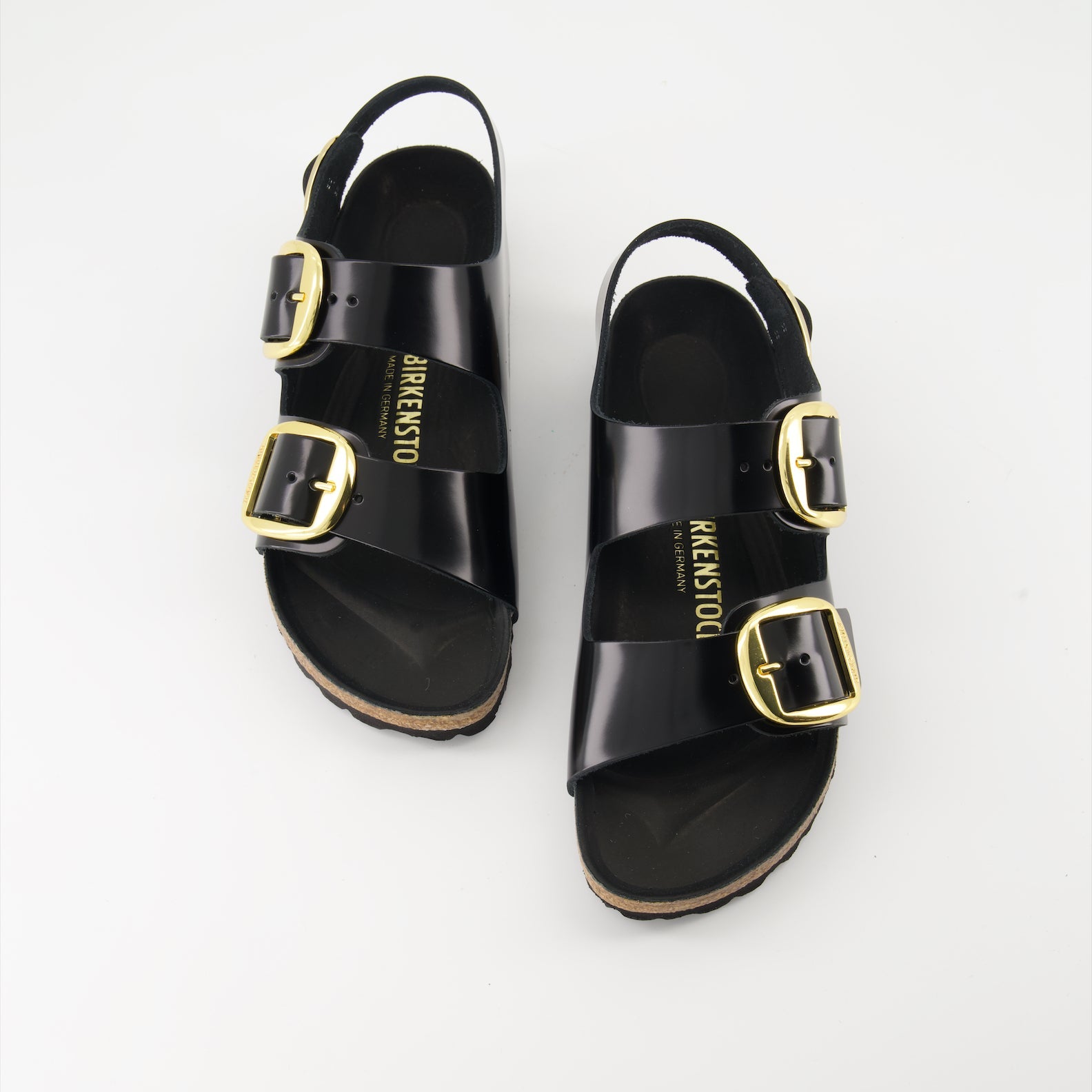 Image de sandales en cuir Milano Big Buckle de Birkenstock pour femmes - Saison Printemps-Été 2024 - Vue de haut paire