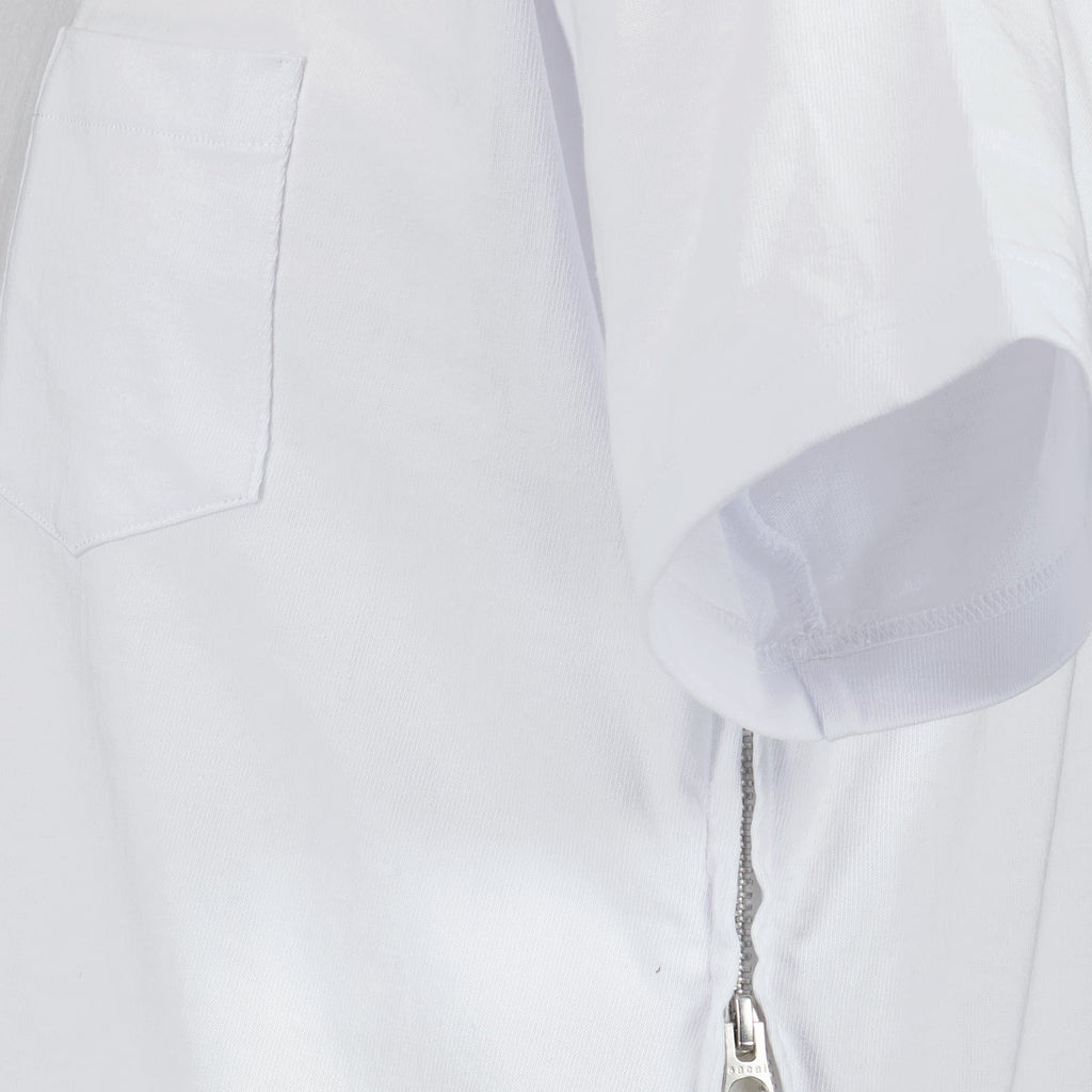 ジップディテール付きホワイトTシャツ