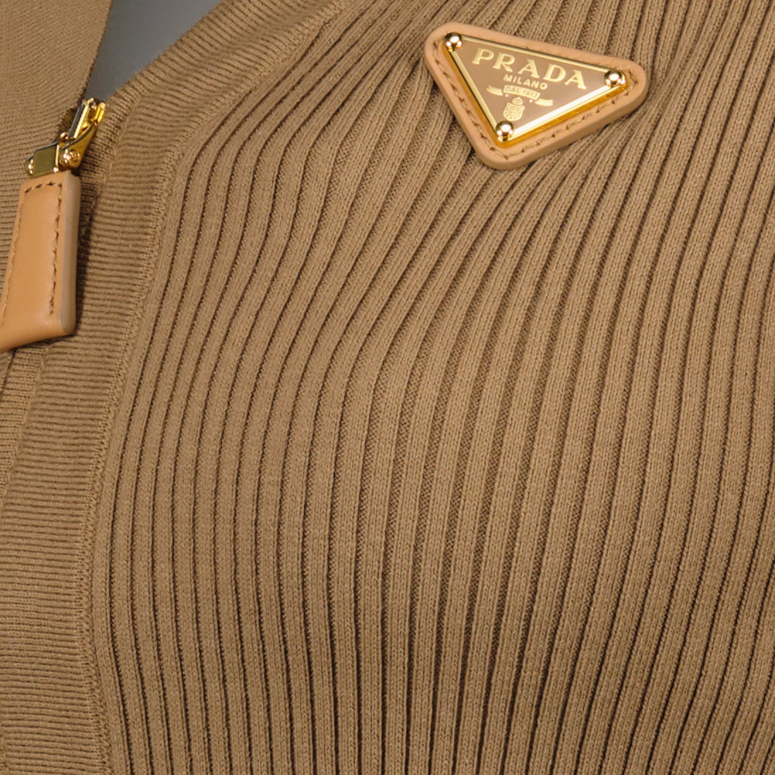 Ribbed Sleeveless Vest