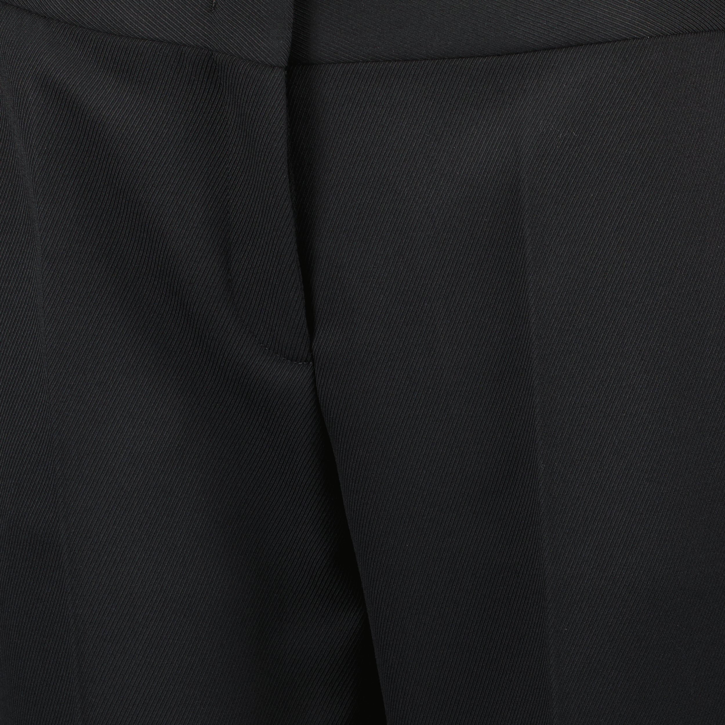 black trousers, carrot cut trousers, Moschino, women's fashion, Spring-Summer collection