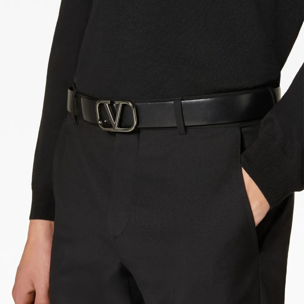VLogo belt, black leather belt, adjustable belt, Valentino accessories, calf leather accessory