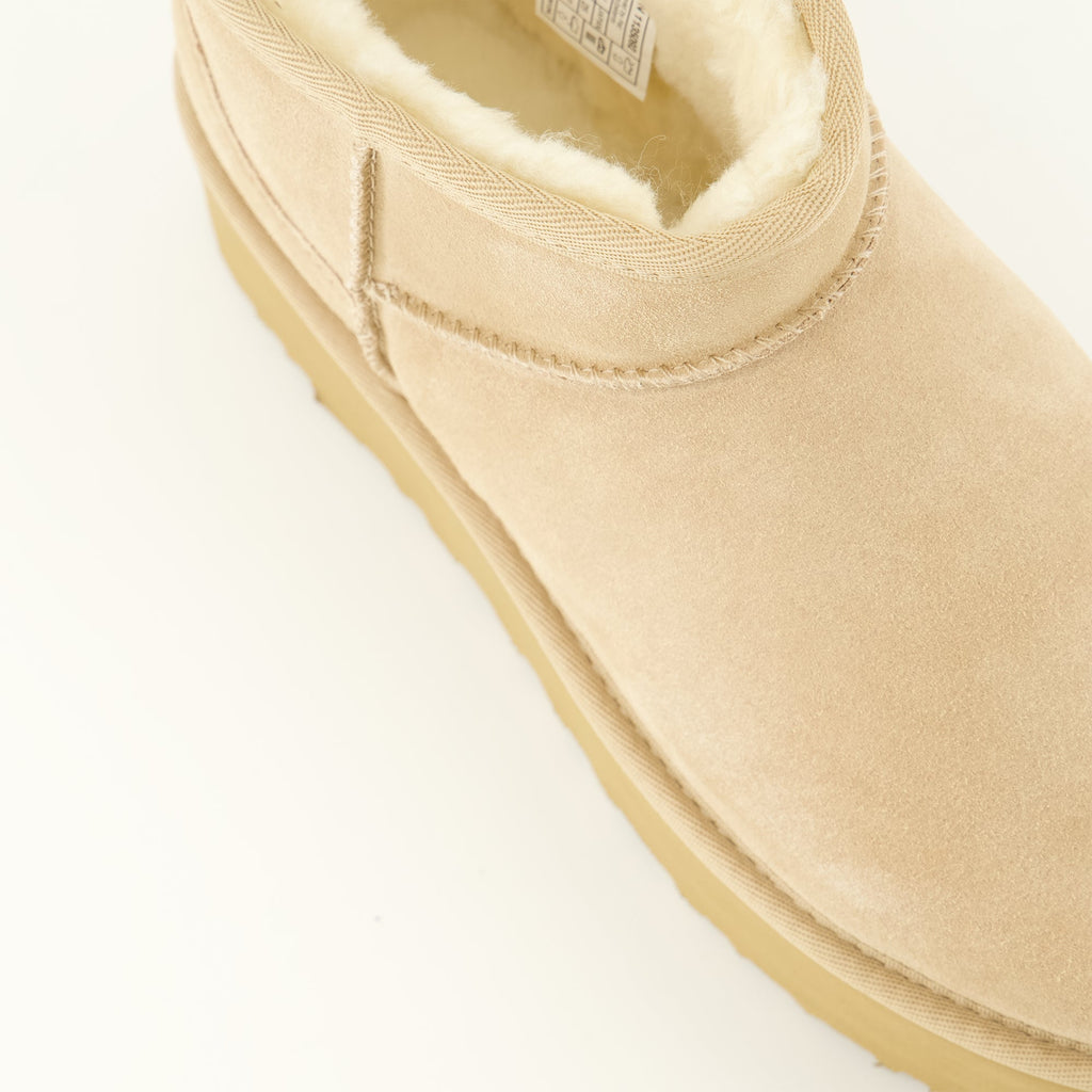 Classic Ultra Mini Platform 부츠