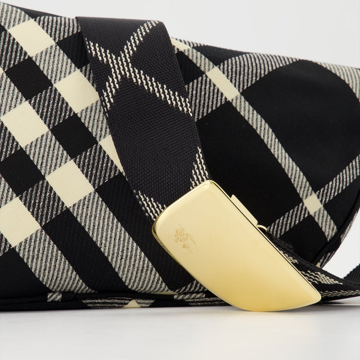 Checkered bag, Burberry accessory, luxury messenger bag, high-end fashion, designer handbags