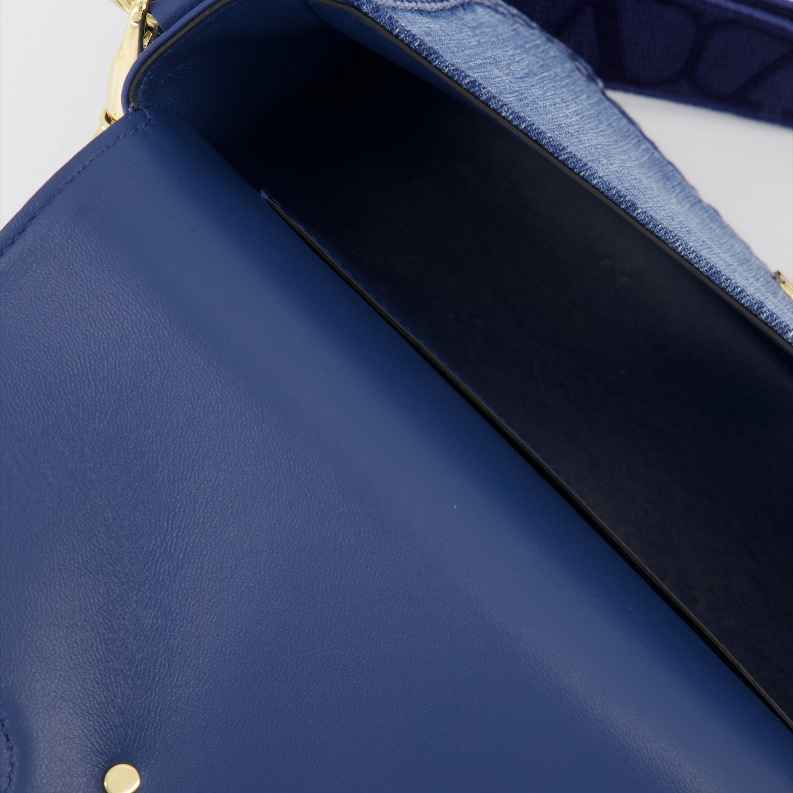 Denim bag, Valentino Garavani, stylish handbag, blue bag, versatile accessory