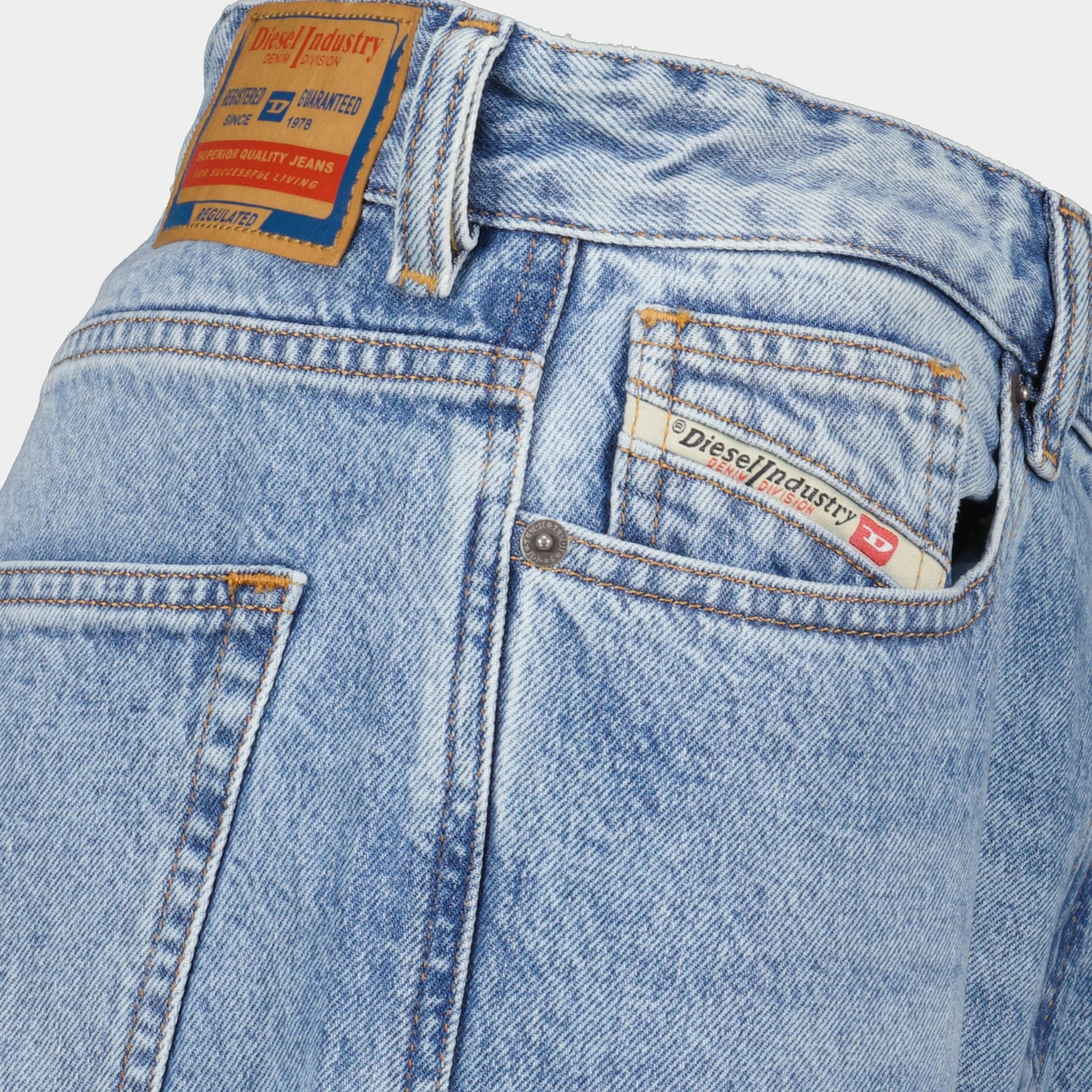 jeans, wide leg, light blue, Diesel, five-pocket design