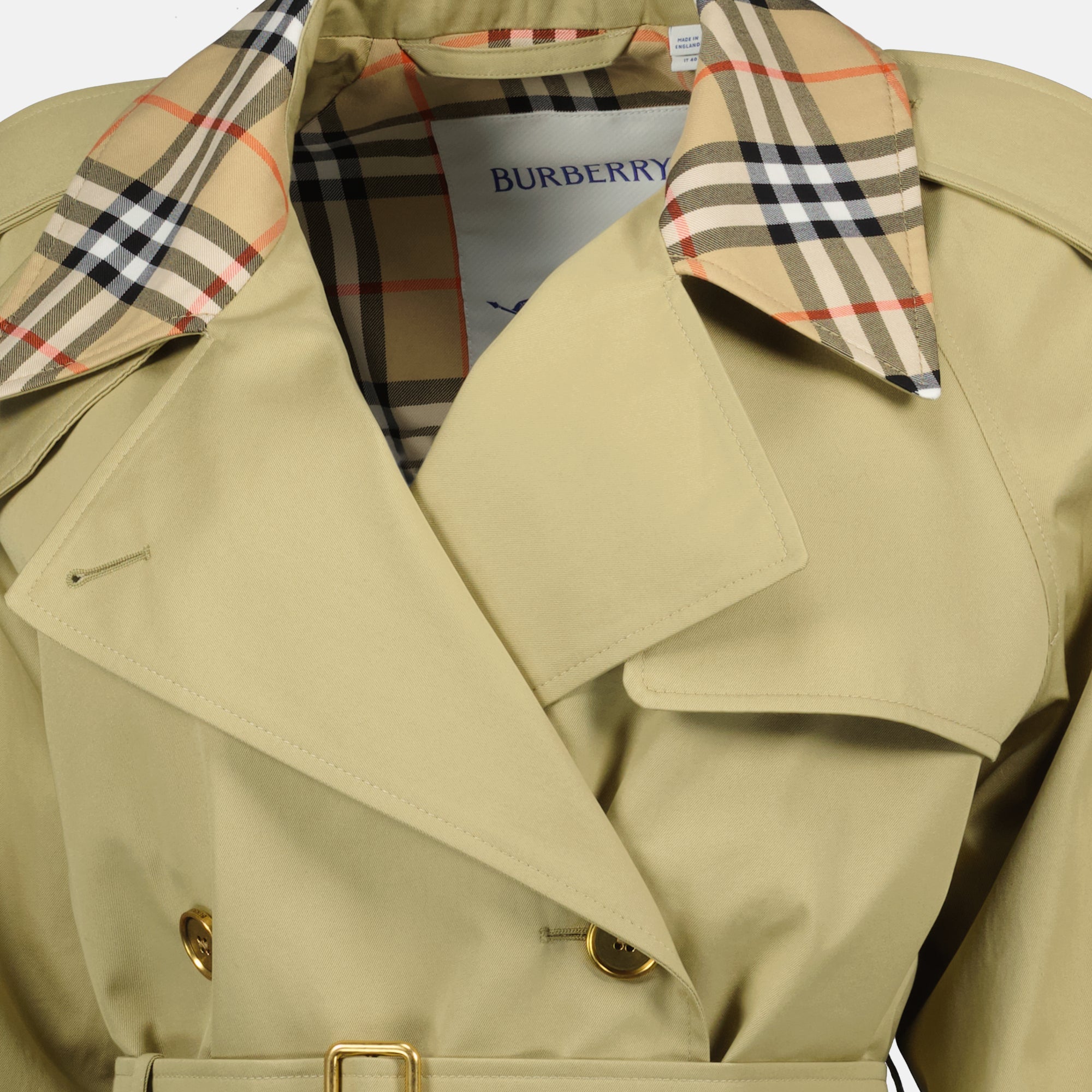 Burberry trench coat, Castleford coat, beige trench coat, mid-length coat, elegant outerwear