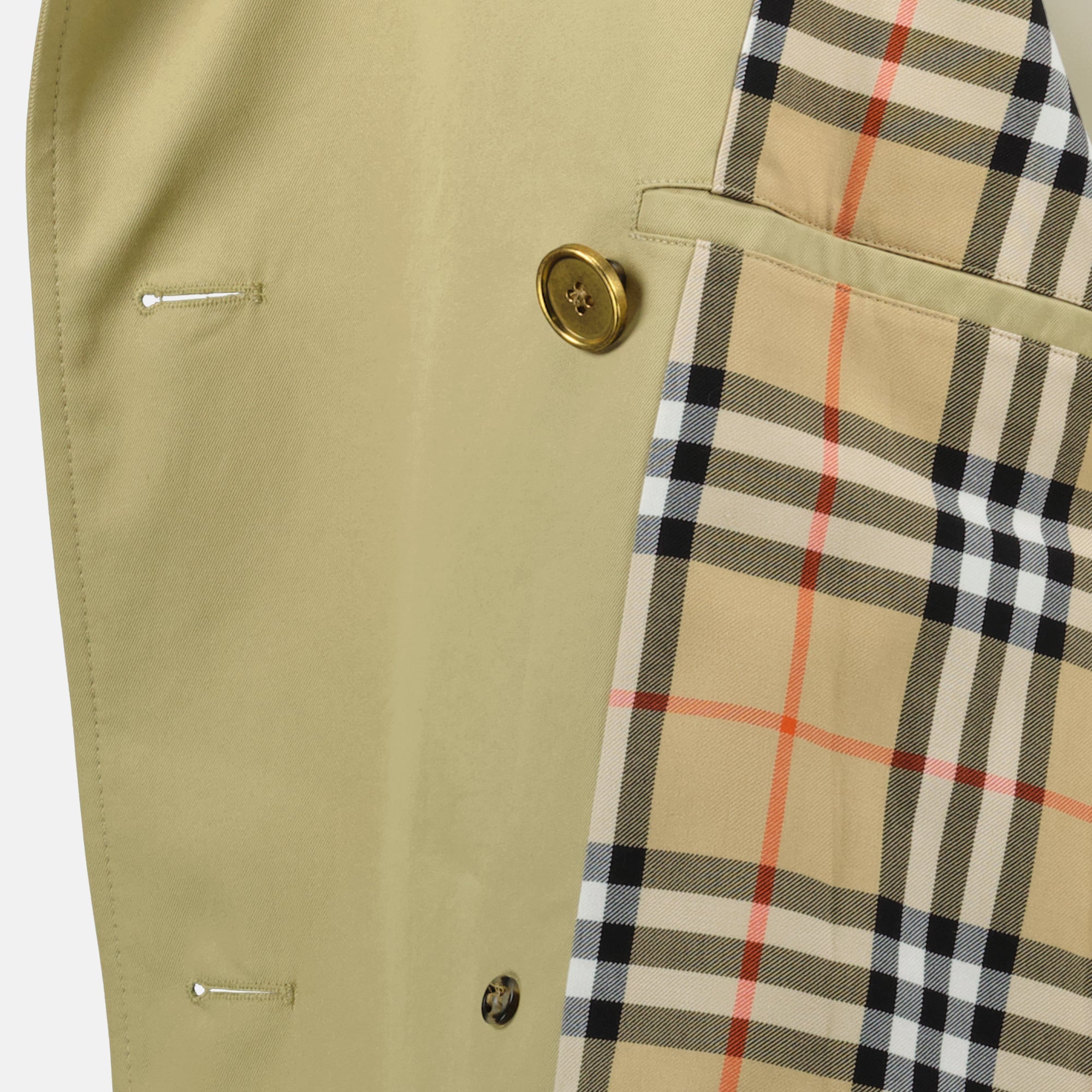 Burberry trench coat, Castleford coat, beige trench coat, mid-length coat, elegant outerwear