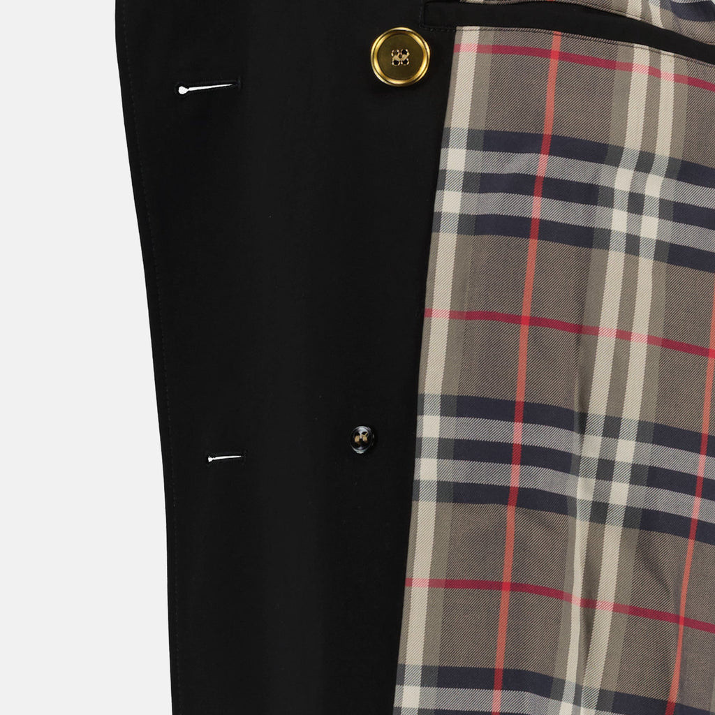 Image of Castleford Trench Coat by Burberry for Women - Season Autumn-Winter 2025 - Detail View 5