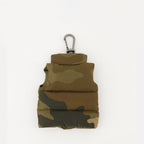 Imagem do chaveiro de colete militar da Moncler para homens - Temporada Outono-Inverno 2025 - Vista traseira