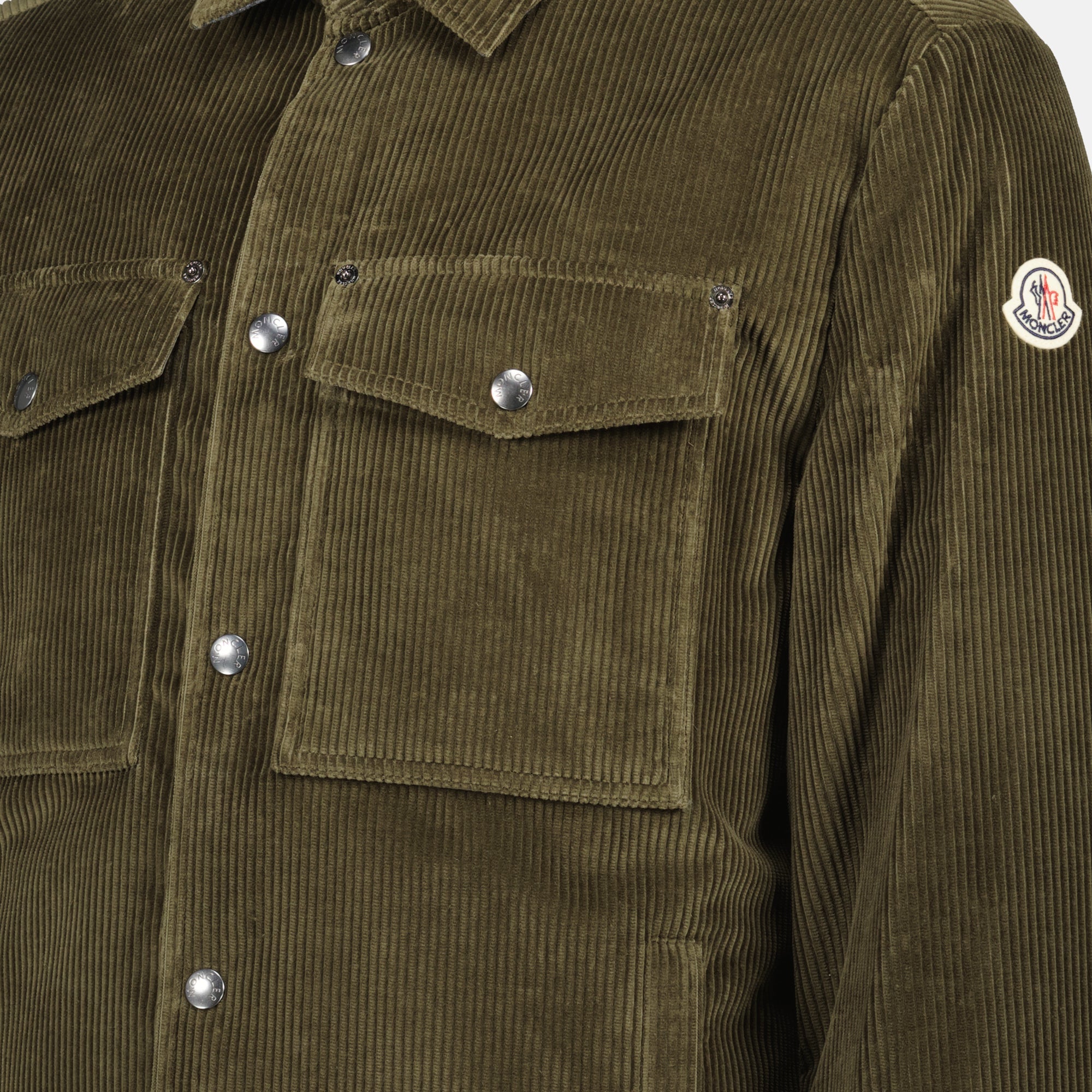 Image de la veste matelassée Ambroisie Kaki par Moncler pour homme - Saison Automne-Hiver 2025 - Vue détail produit 3