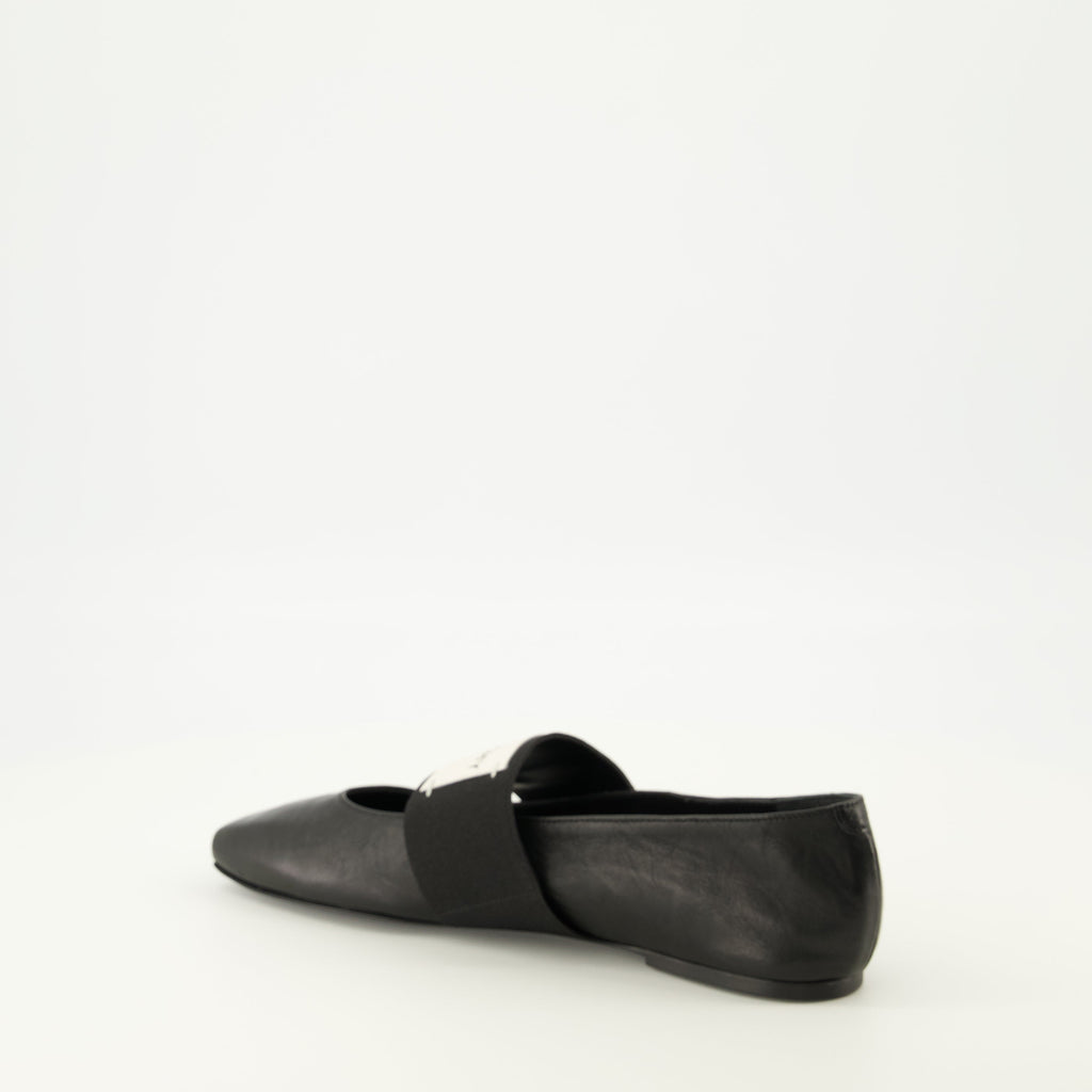 Image de l'article Ballerines Sliced Square noir de la marque Givenchy pour Femme - Saison Printemps-Été 2026 - Vue trois quarts arrière droite