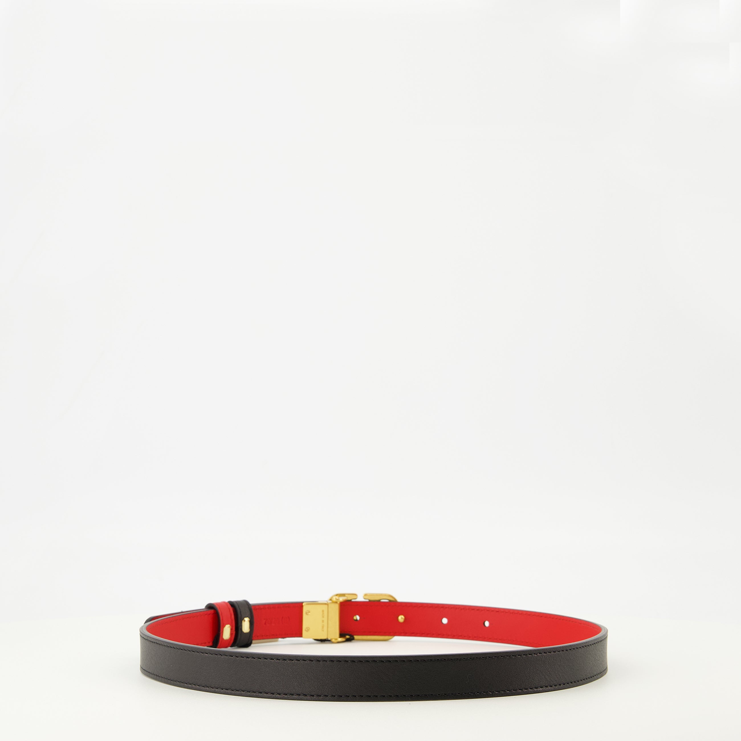 Image de l'article Ceinture réversible noir et rouge 20 mm de la marque Valentino Garavani pour Femme - Saison Printemps-Été 2026 - Vue détaillée_2