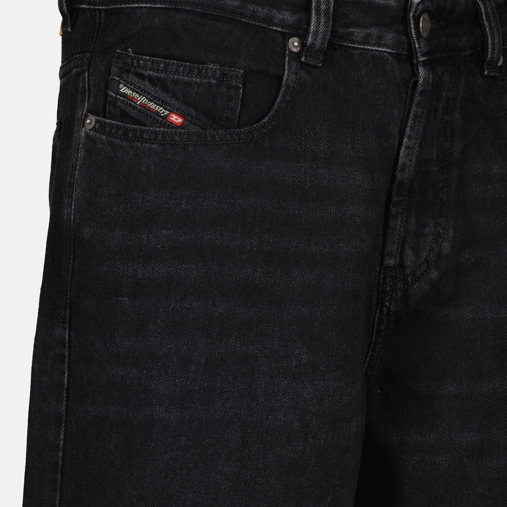 Image de l'article Jean D-Macro L32 noir de la marque Diesel pour Homme - Saison Printemps-Été 2026 - Vue détaillée_1