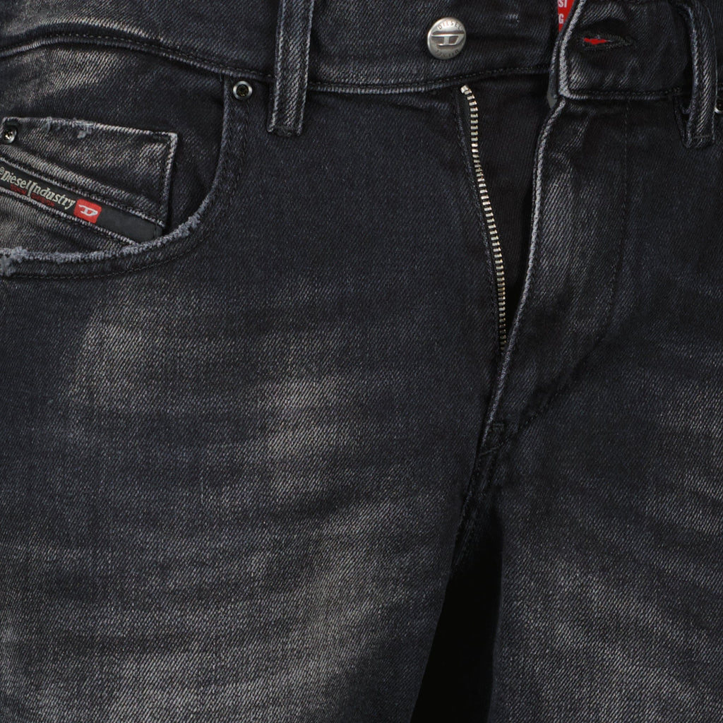 Image de l'article Jean D-Strukt L32 noir de la marque Diesel pour Homme - Saison Printemps-Été 2026 - Vue détaillée_2