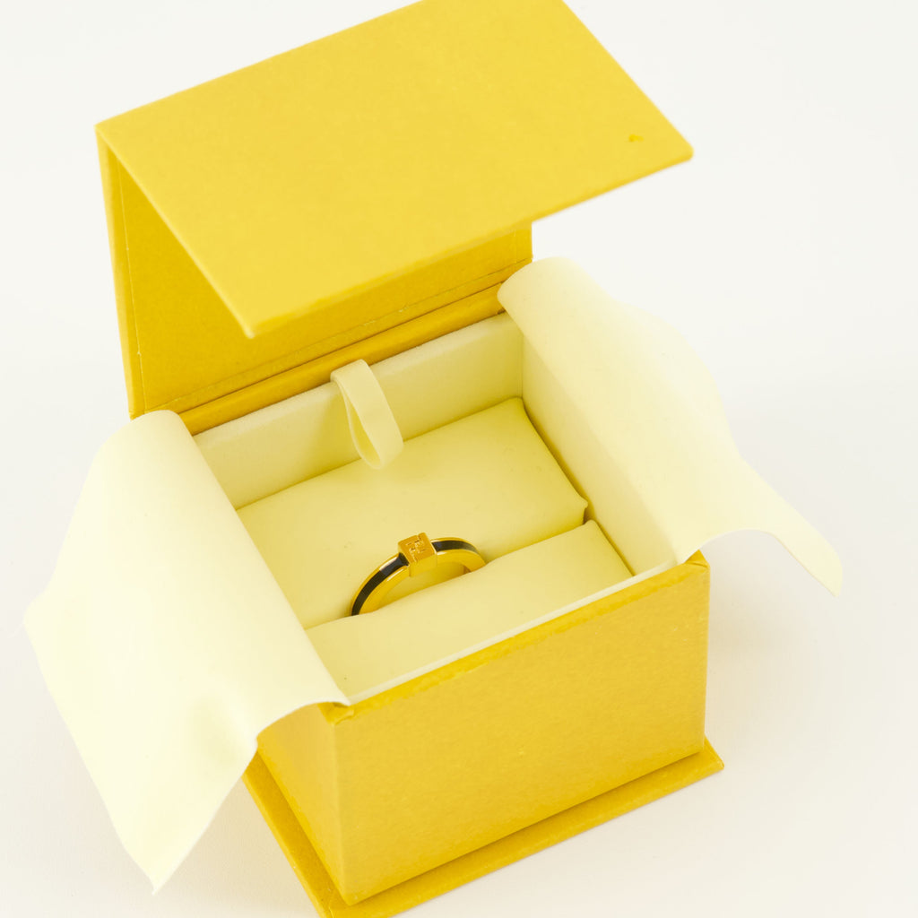 Logo Ring Gold Black