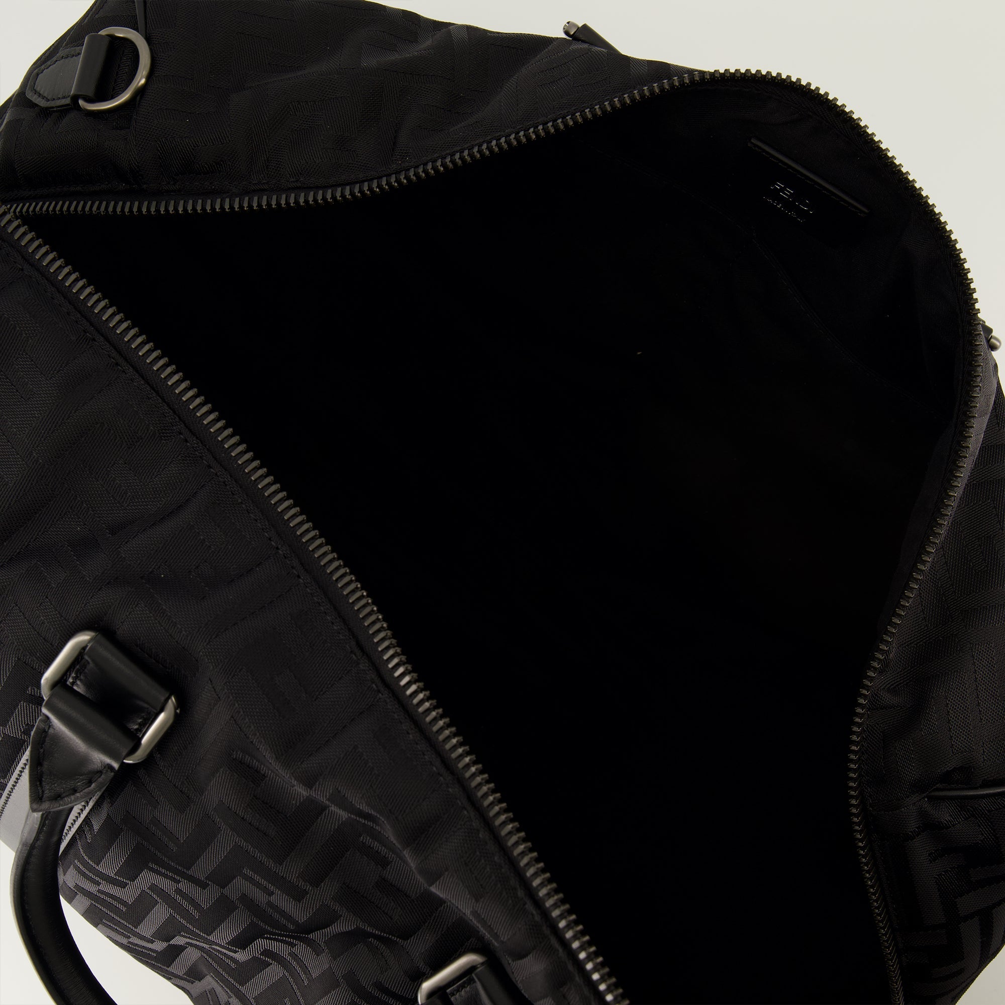 Image de l'article Sac de voyage FF noir de la marque Fendi pour Homme - Saison Printemps-Été 2026 - Vue détaillée_2