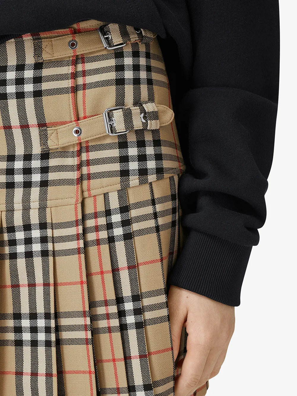 checked pattern skirt, Burberry skirt, beige skirt, luxury fashion, women's fashion