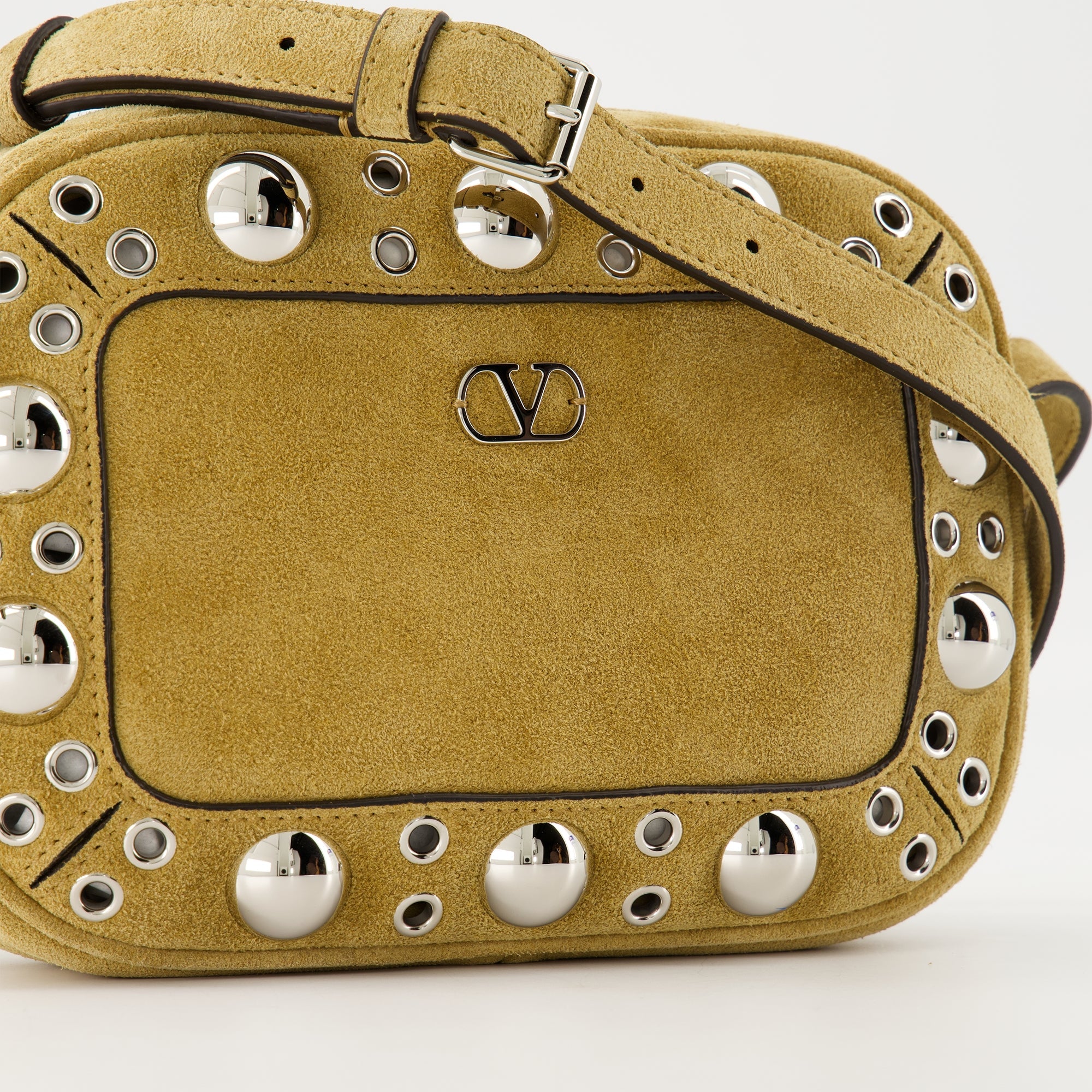 Imagen de la cartera de ante Nellcôte de Valentino Garavani para mujeres - Temporada Otoño-Invierno 2025 - Vista de Detalle 1