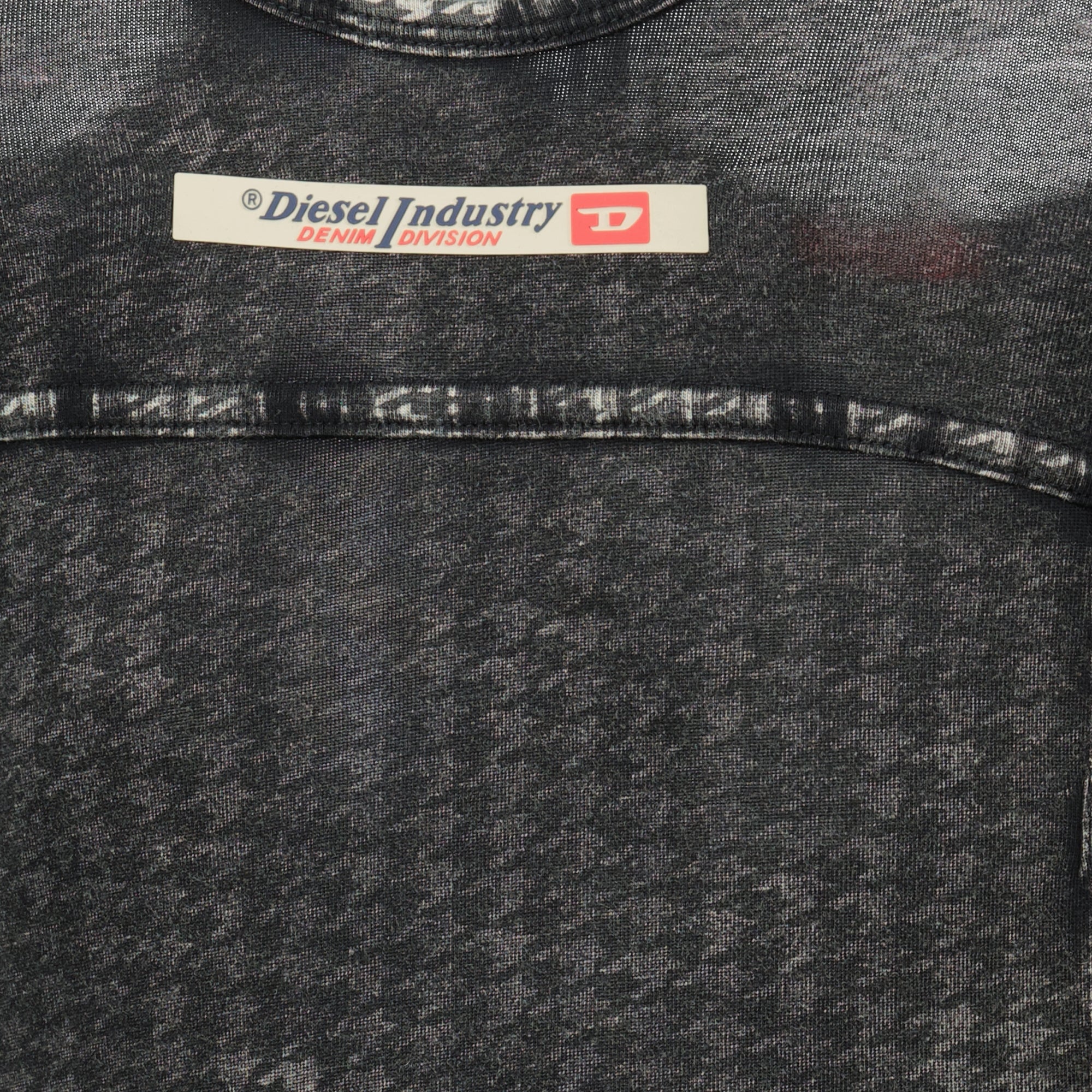 여성을 위한 디젤의 Phoeb-DNM 바디 이미지 - 시즌 2026 봄-여름 - 세부 사항 보기 1