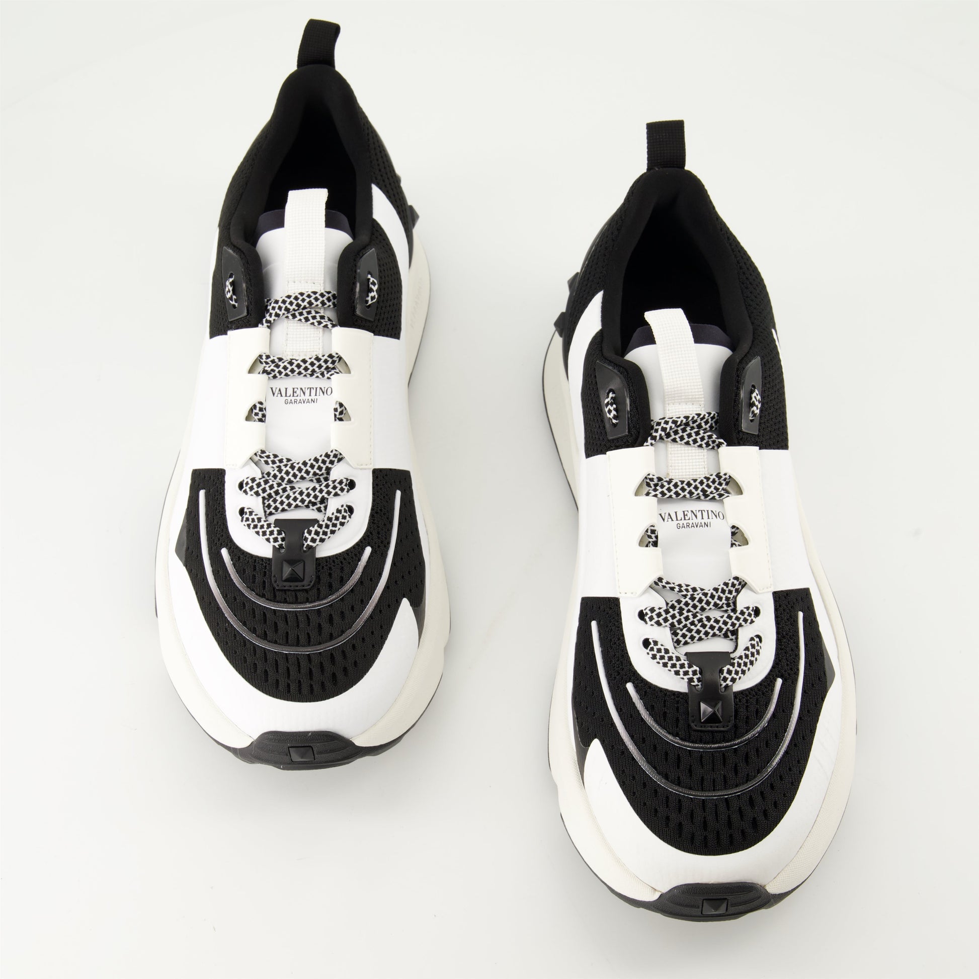 Valentino Garavani sneakers, luxury black and white sneakers, Autumn-Winter 2024 sneakers, technical fabric sneakers, designer sneakers