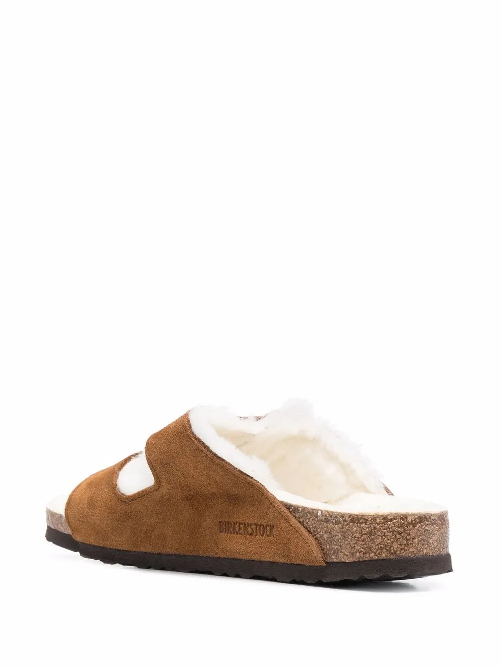 Image des sandales Arizona en fourrure shearling de Birkenstock pour femmes - Saison Printemps-Été 2023 - Vue de dos trois-quarts droite