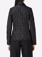 Burberry Women, Quilted Jacket, Luxury Fashion, Women's Outerwear, Elegant Jackets