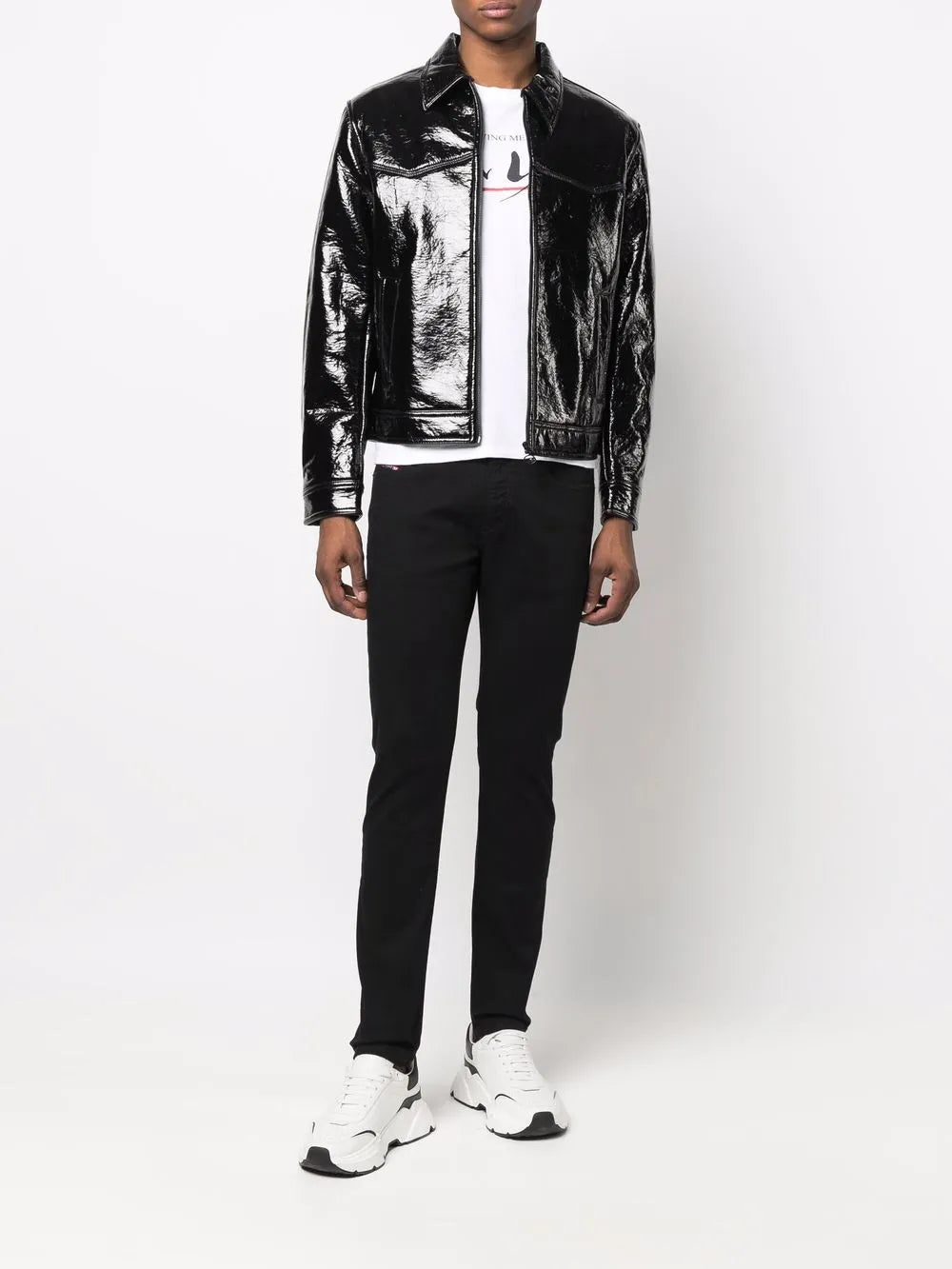 Imagen de Jean Sleenker de Diesel para Hombres - Temporada Otoño-Invierno 2025 - Vista del modelo 1