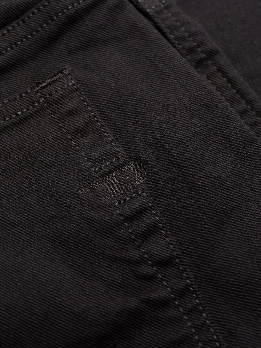 Imagen de Jean Sleenker de Diesel para Hombres - Temporada Otoño-Invierno 2025 - Vista del modelo 6